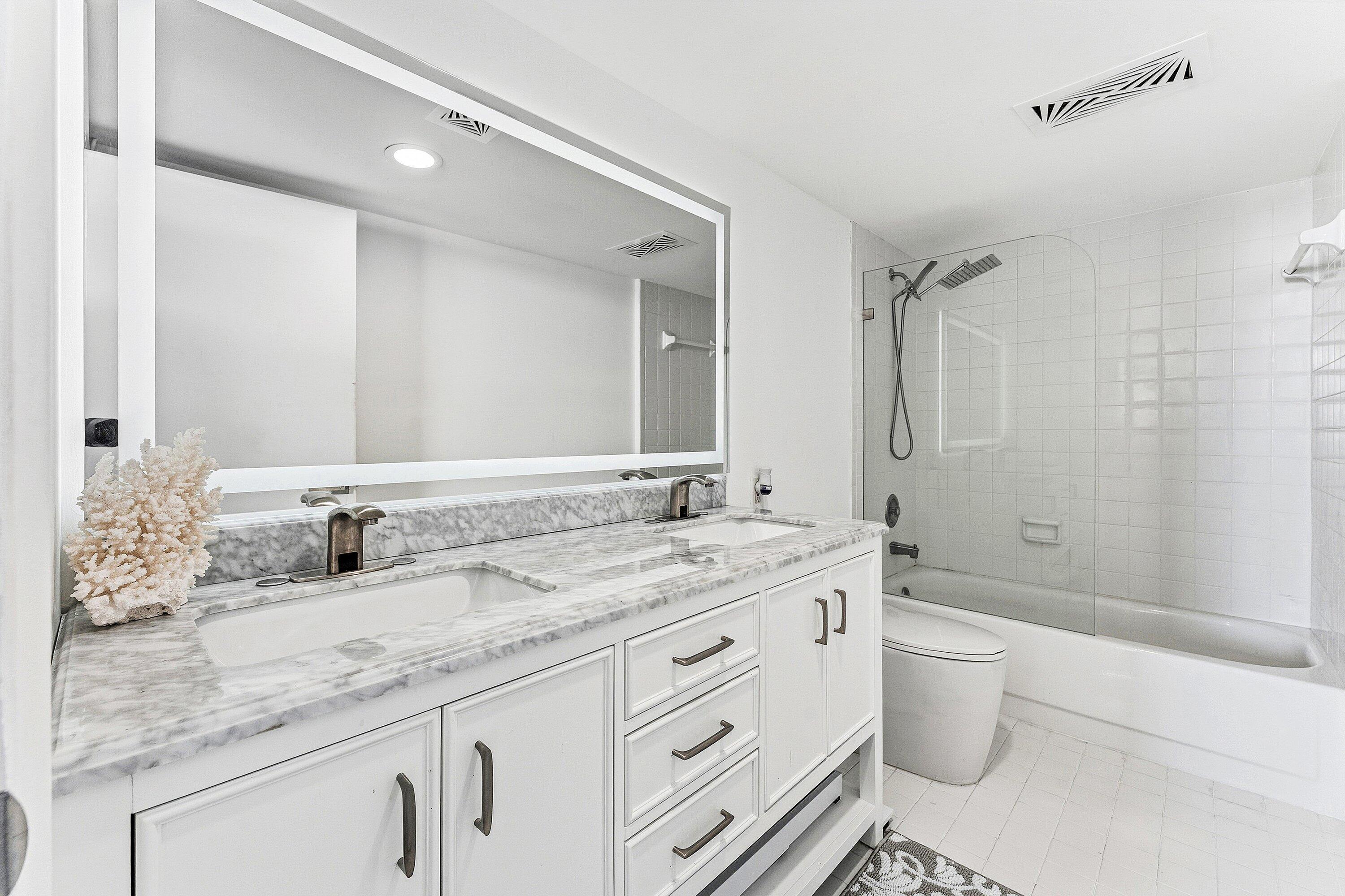 MLS #R11155073 image #6