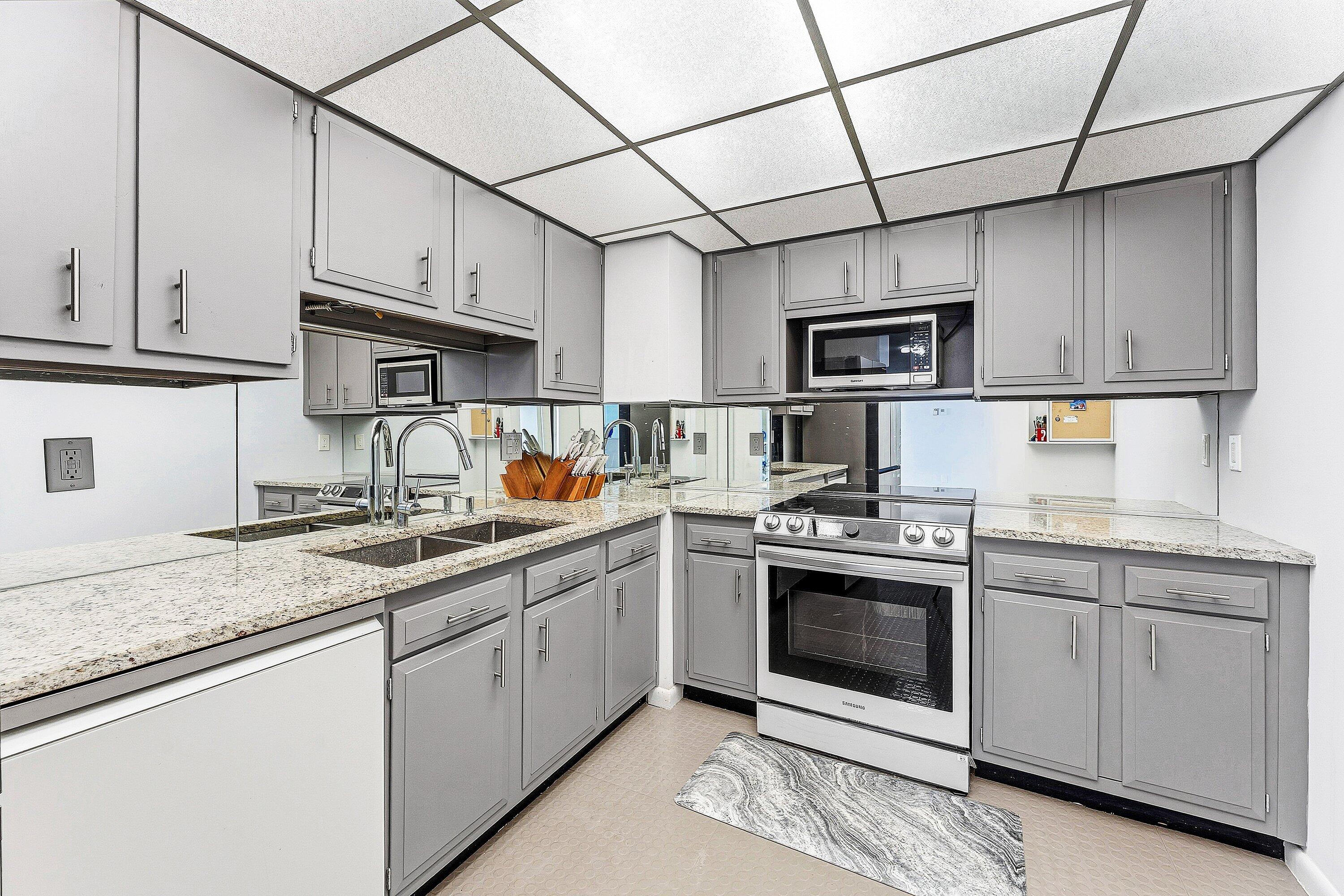 MLS #R11155073 image #7