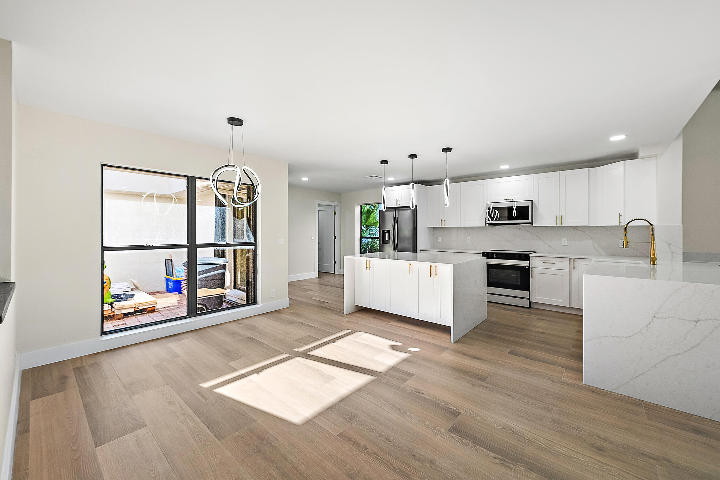 MLS #R11155091 image #11