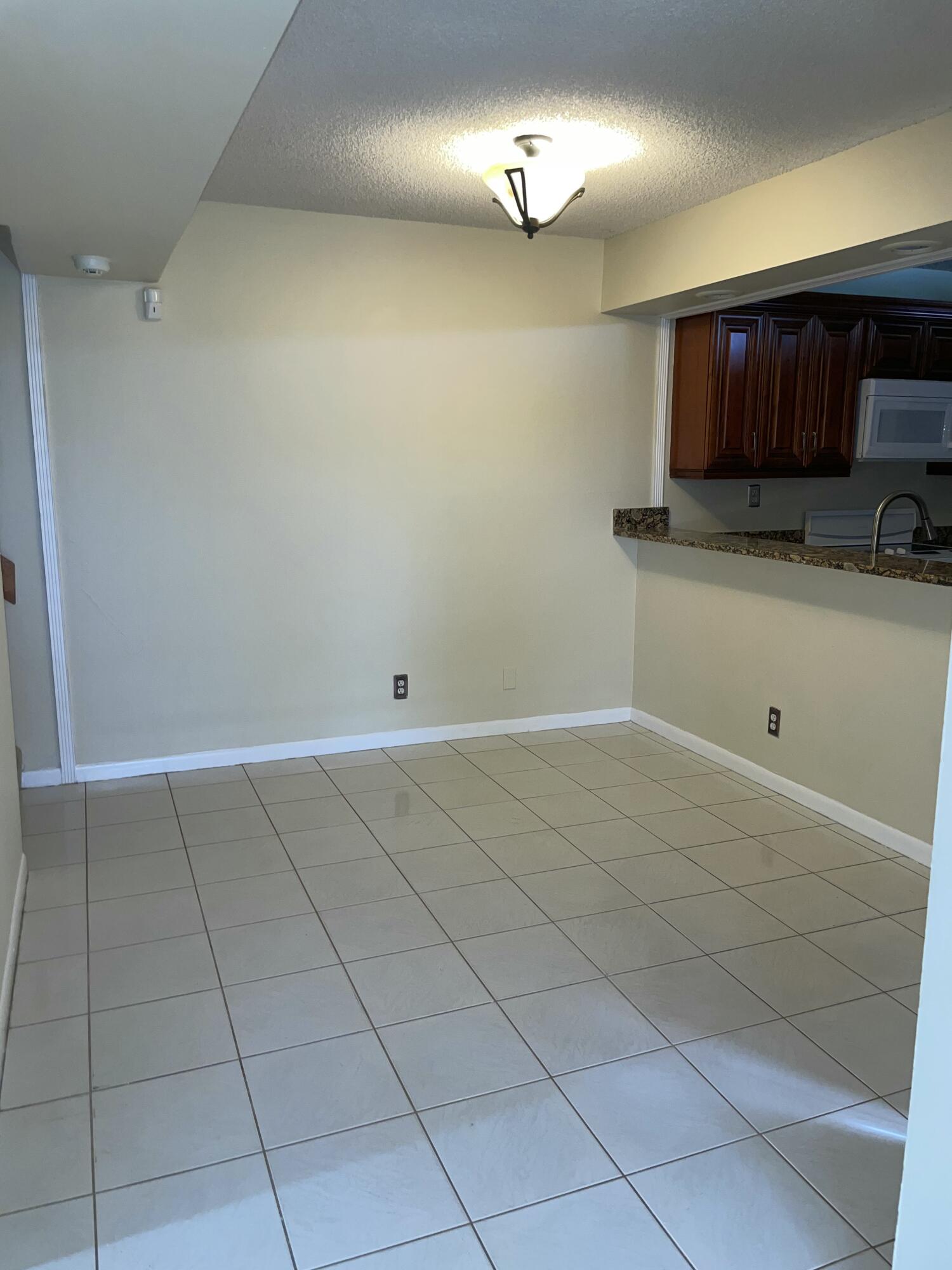 MLS #R11155122 image #9