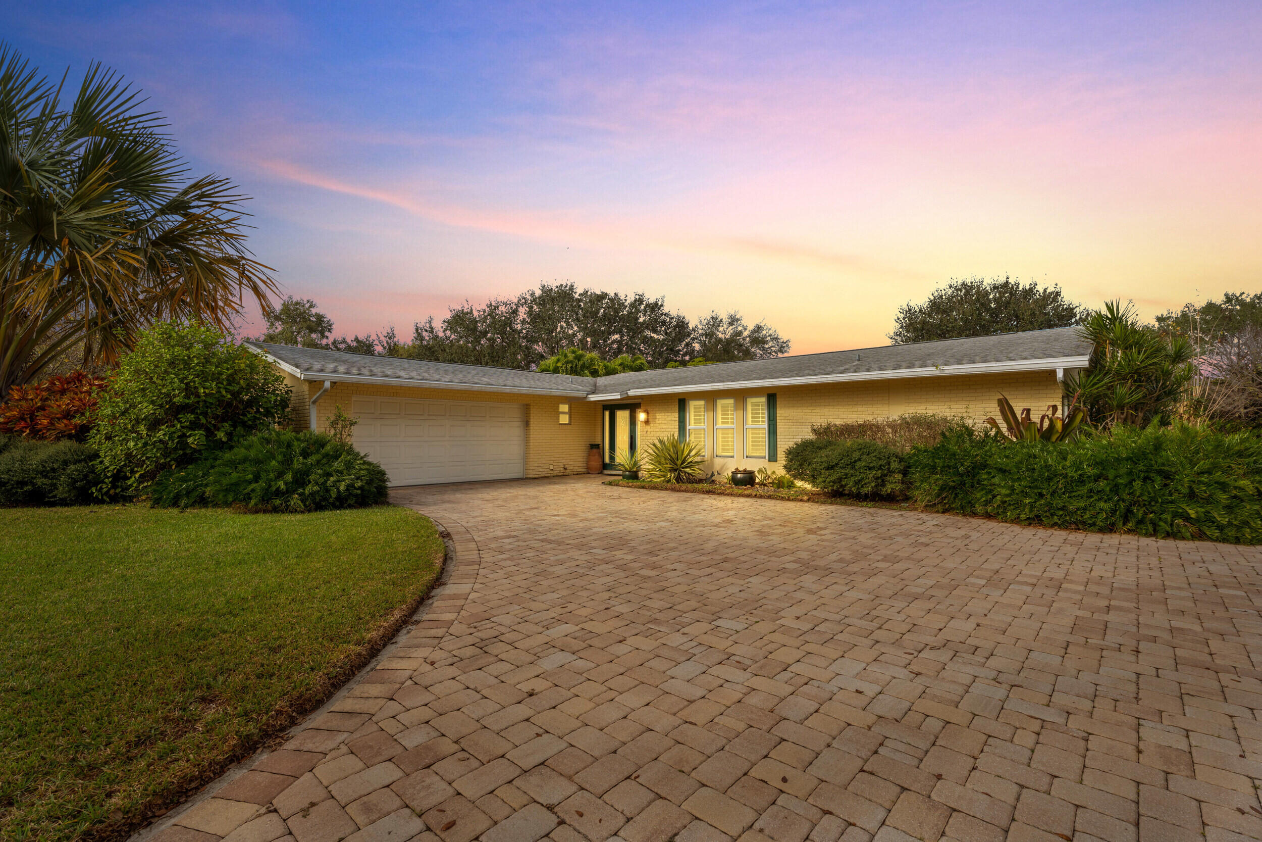 MLS #R11155154 image #1