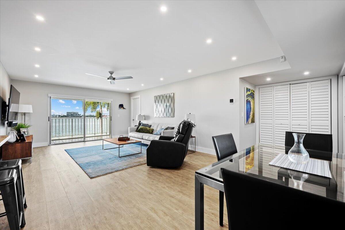 MLS #R11155155 image #9