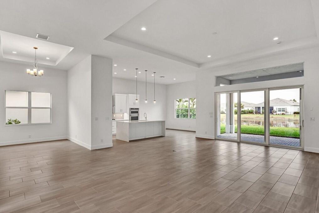 MLS #R11155166 image #5