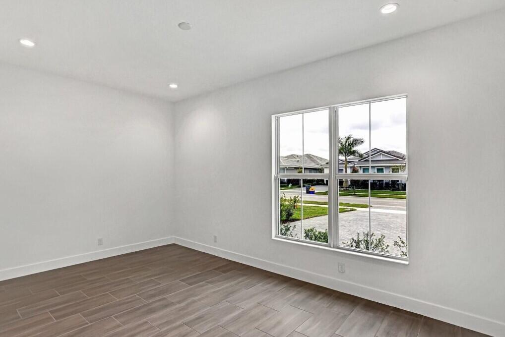 MLS #R11155166 image #7