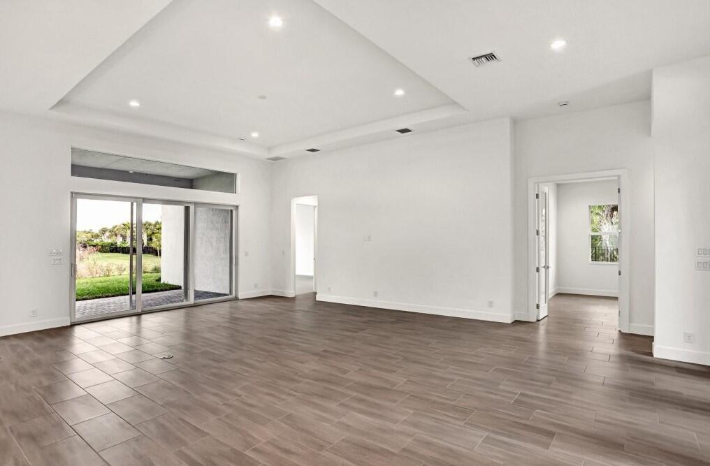 MLS #R11155166 image #9