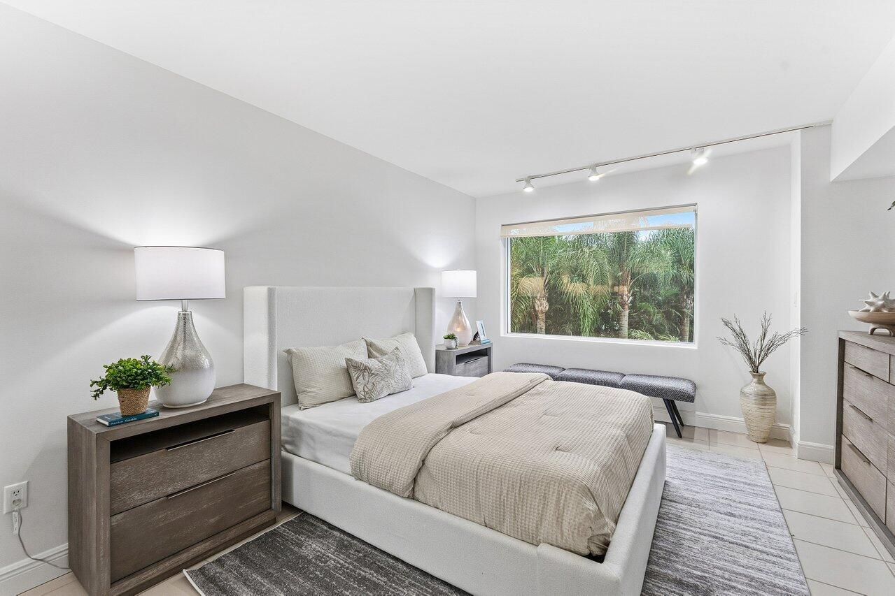 MLS #R11155181 image #25