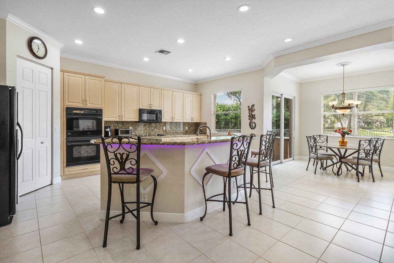 MLS #R11155210 image #11