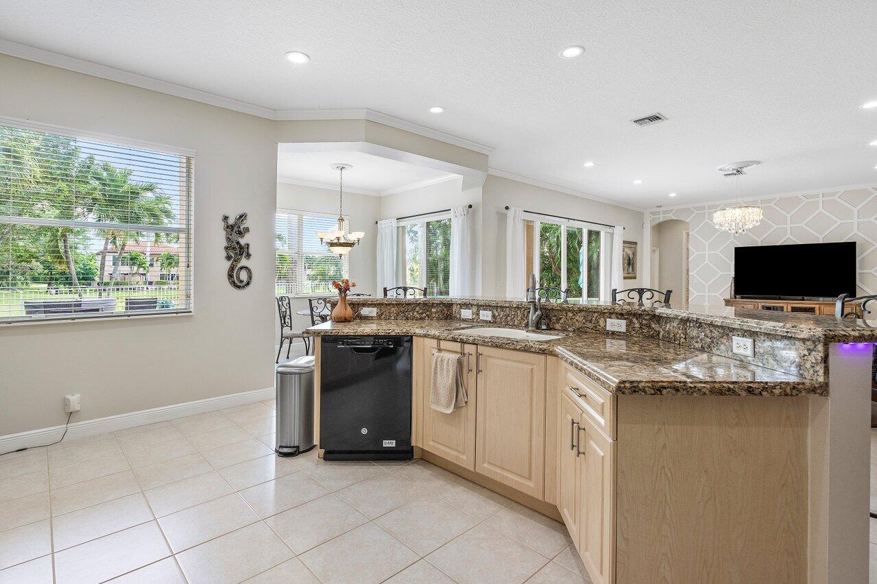 MLS #R11155210 image #13