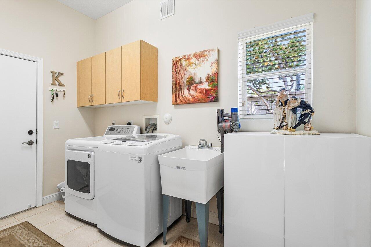 MLS #R11155210 image #23