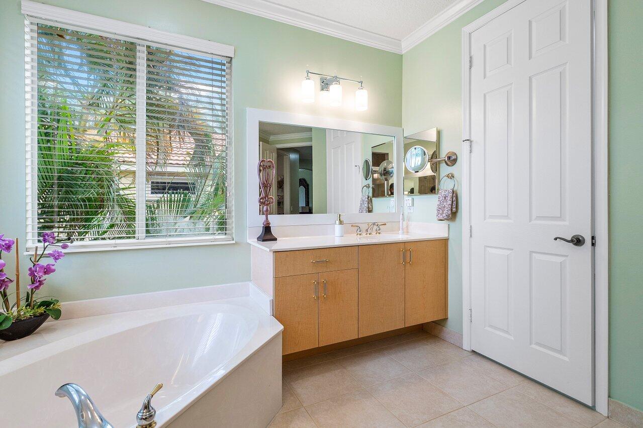 MLS #R11155210 image #33