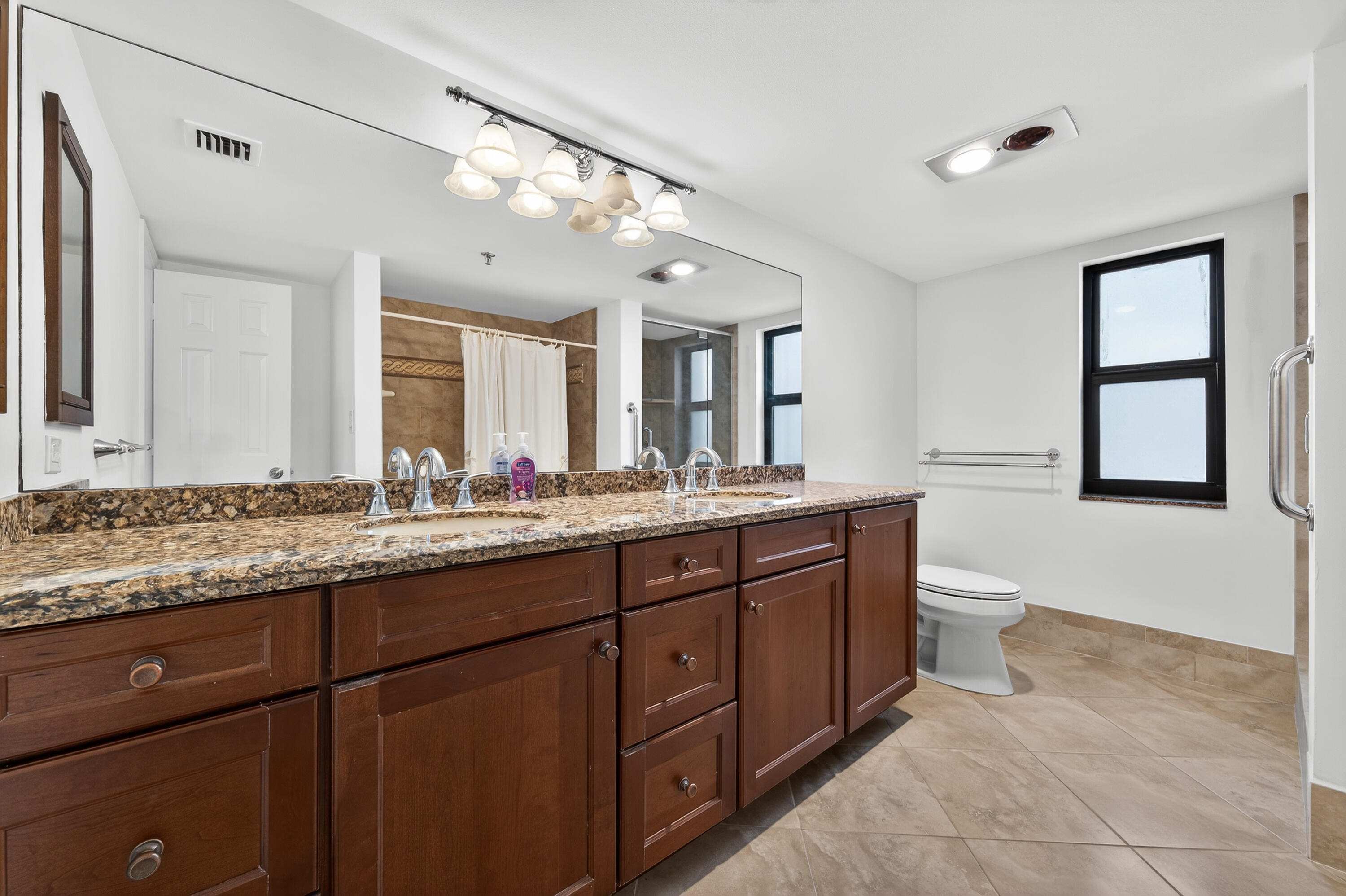 MLS #R11155359 image #32