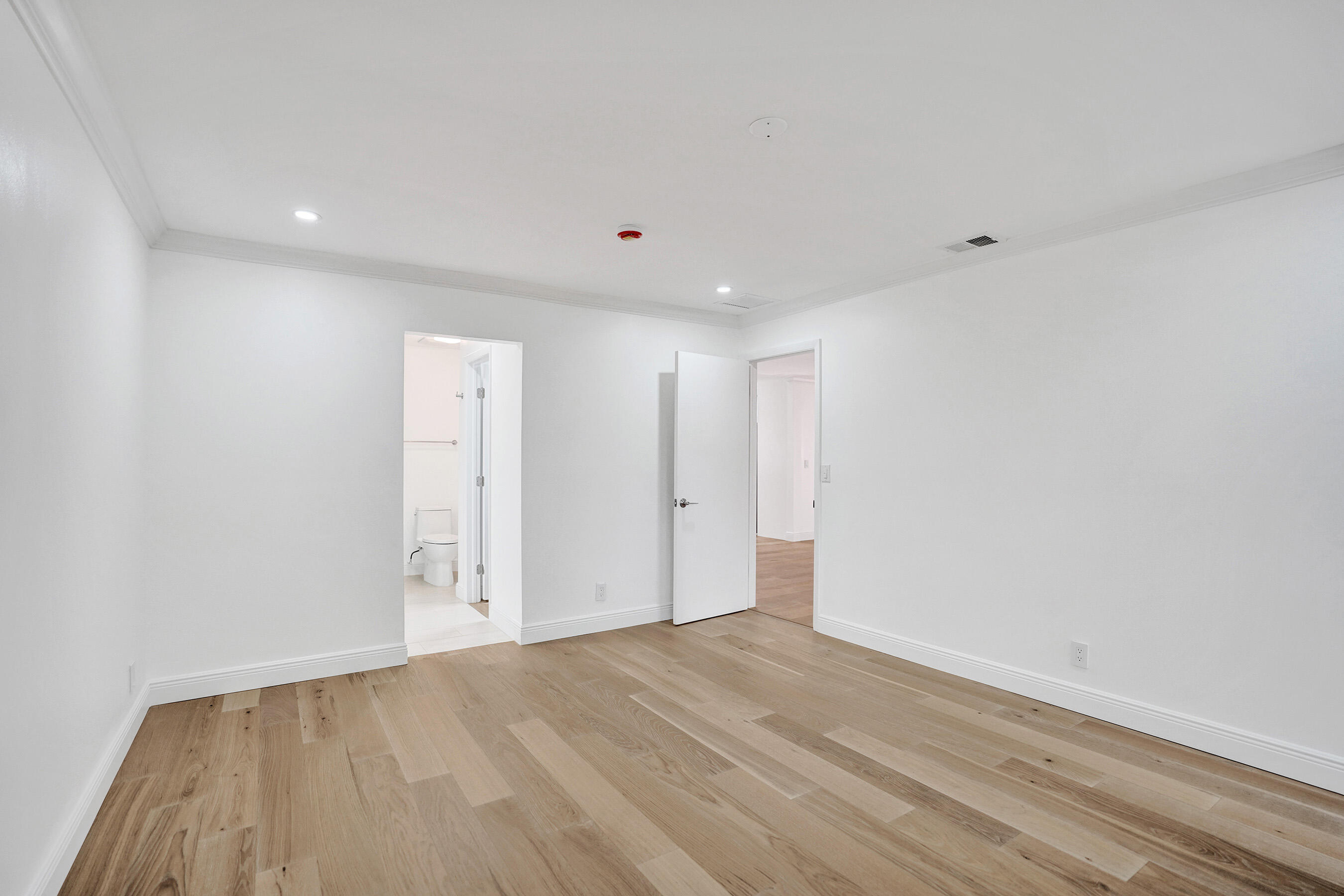 MLS #R11155376 image #14