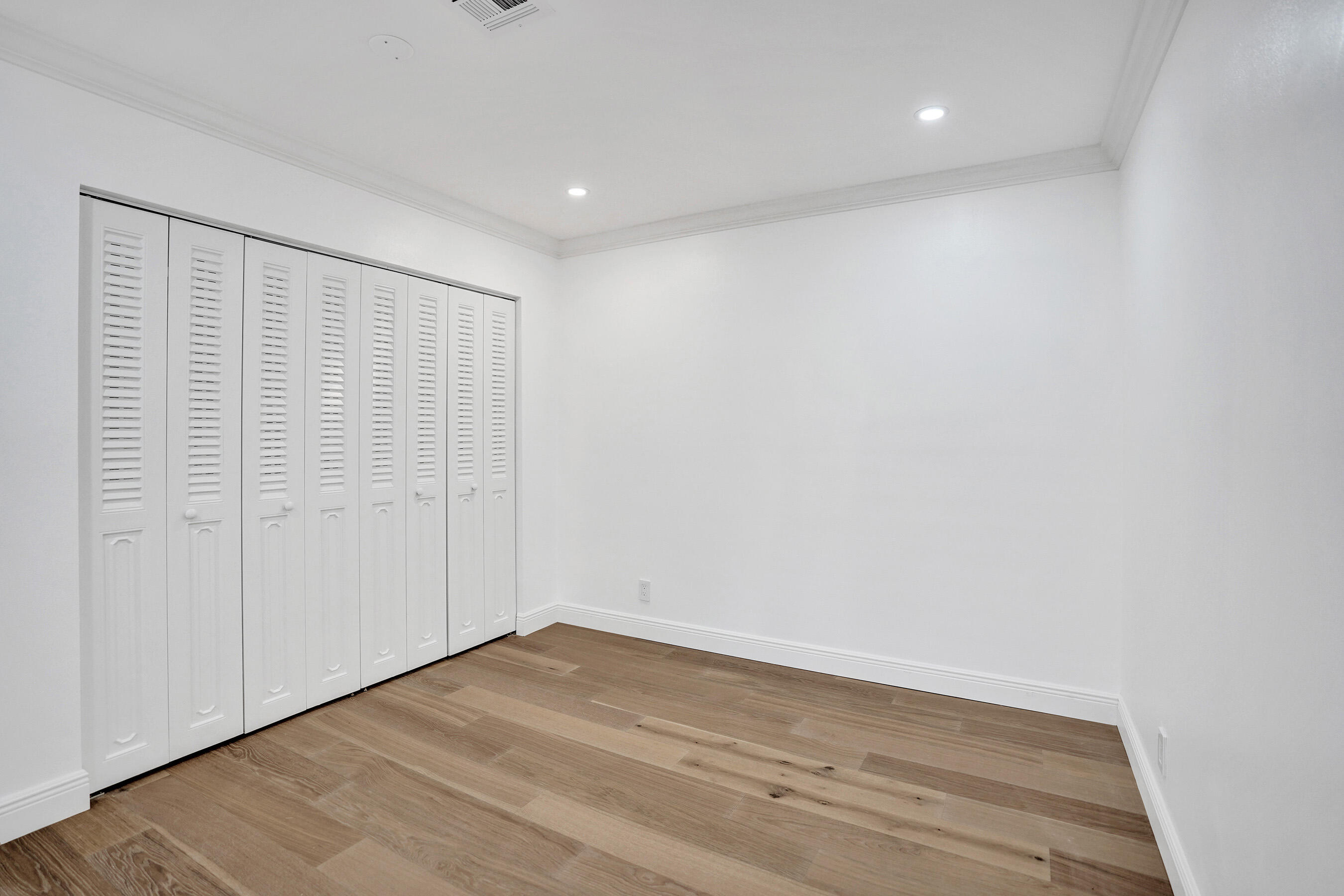 MLS #R11155376 image #25