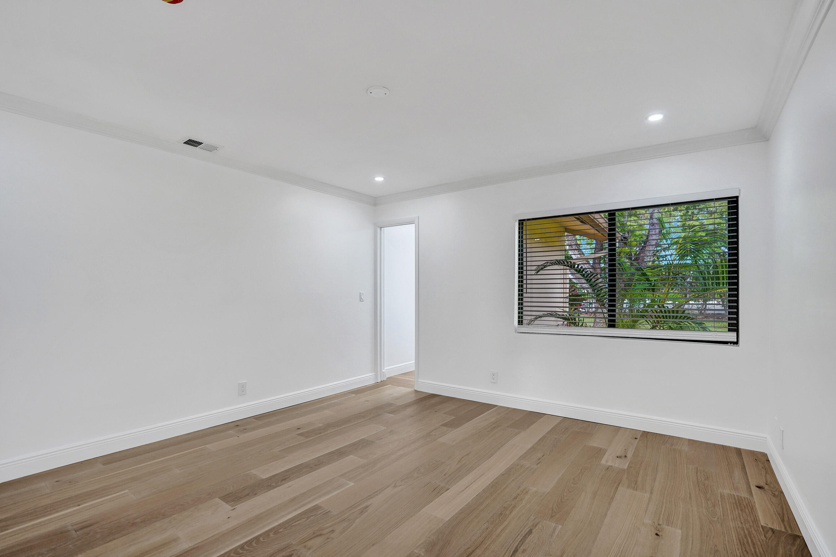 MLS #R11155376 image #6