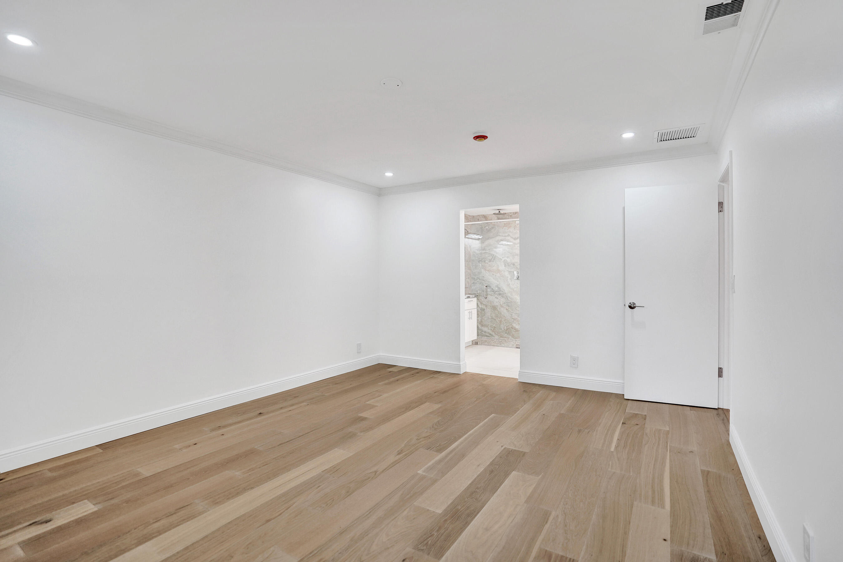 MLS #R11155376 image #7