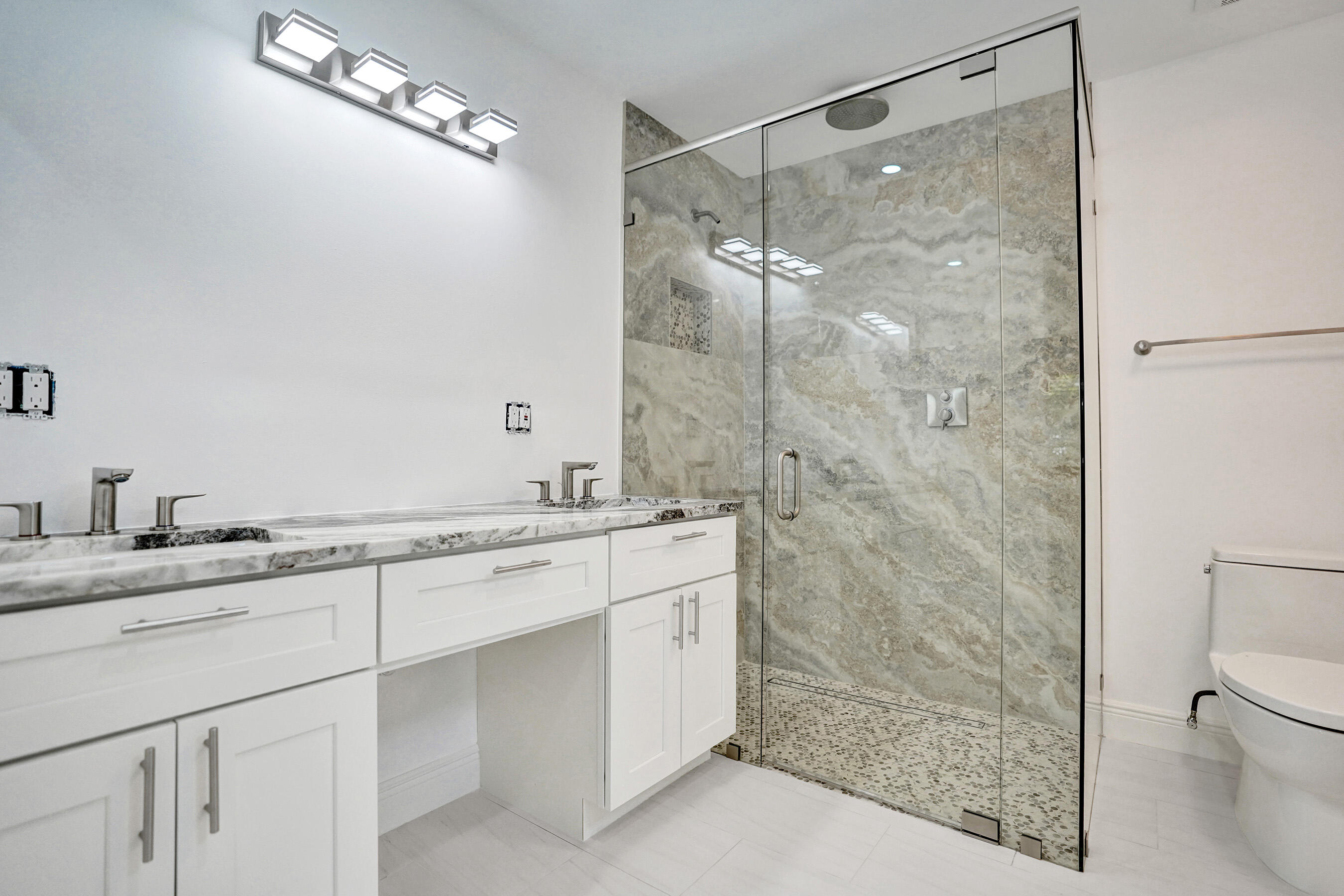 MLS #R11155376 image #9