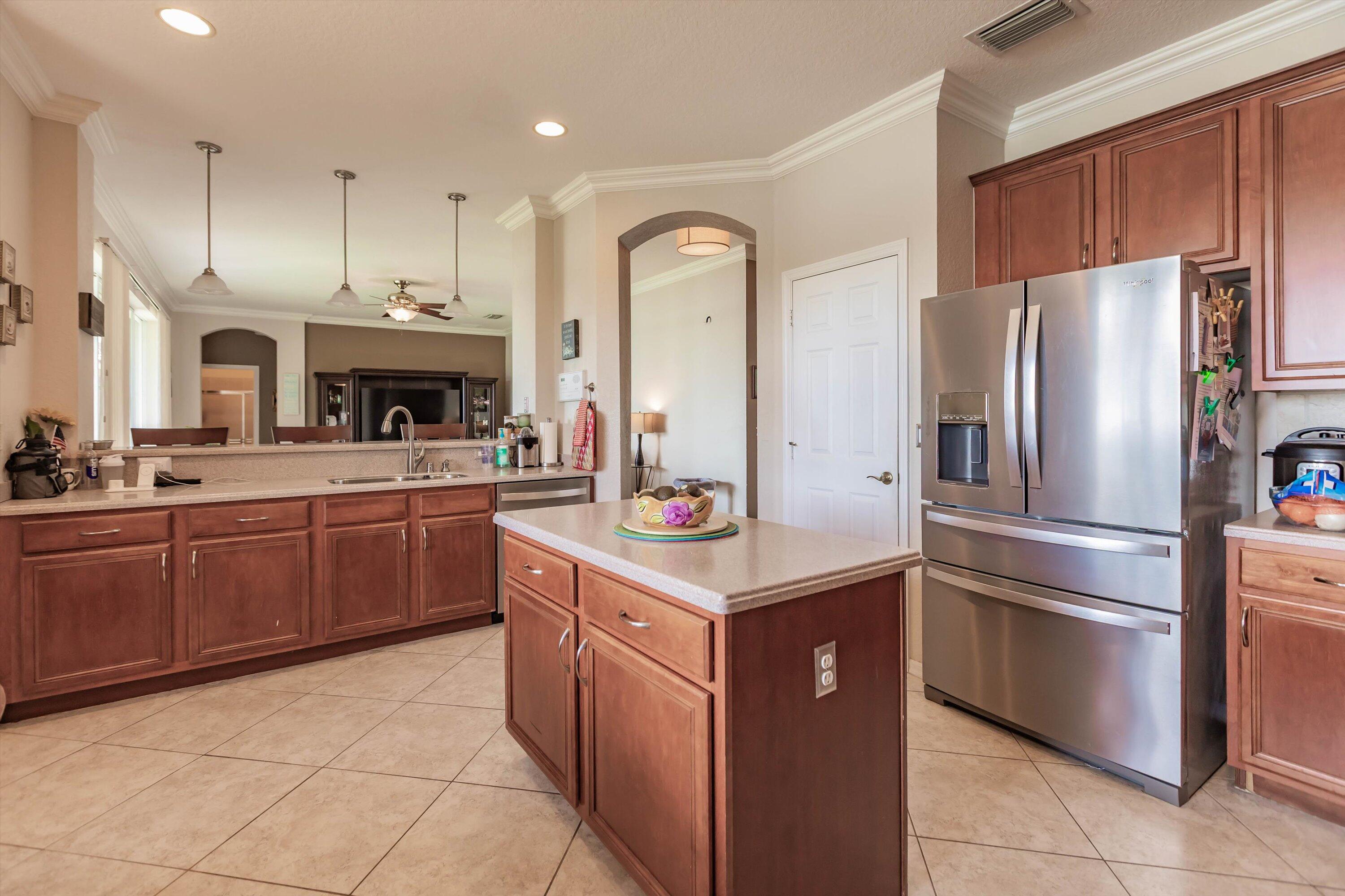 MLS #R11155464 image #16