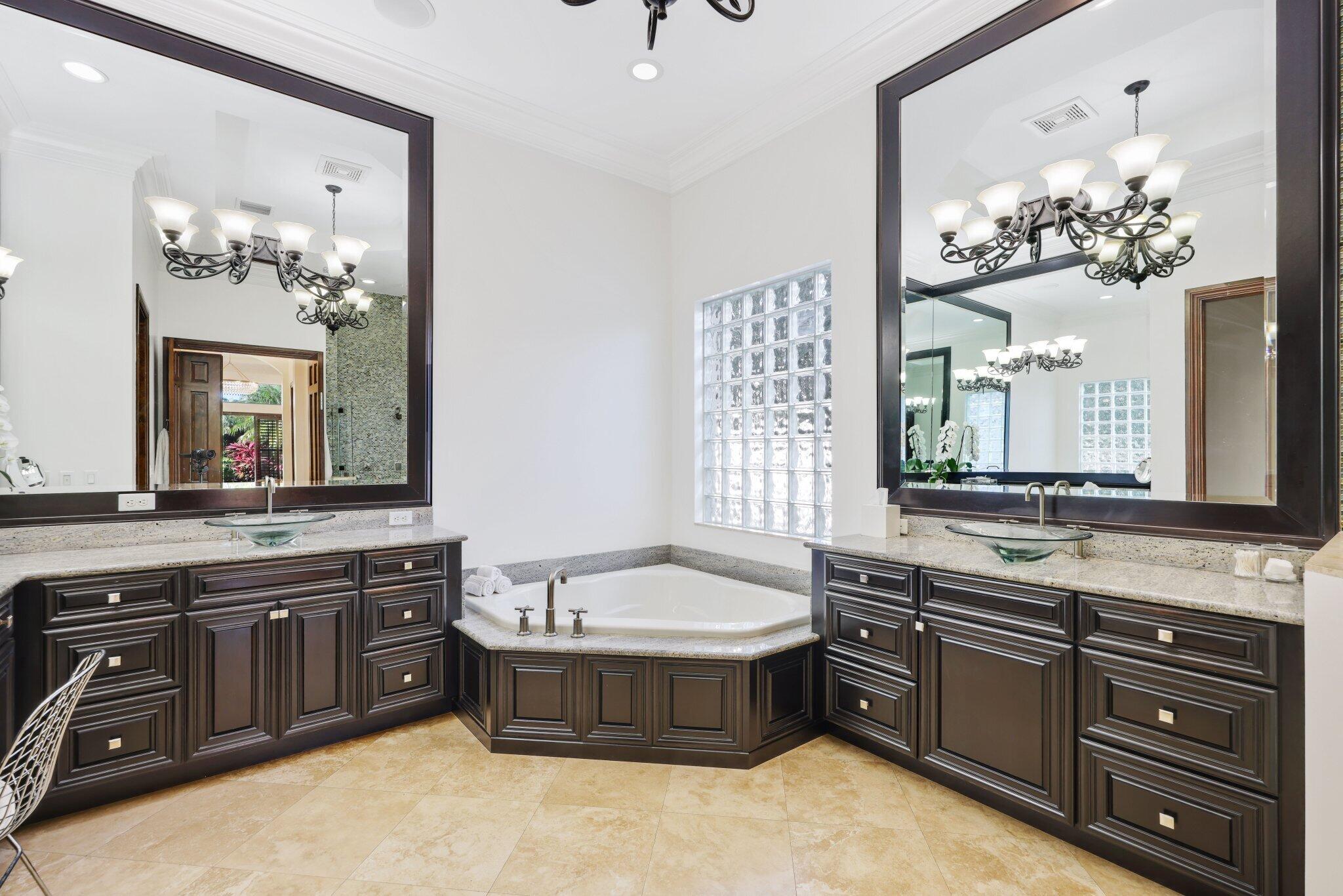 MLS #R11155500 image #42