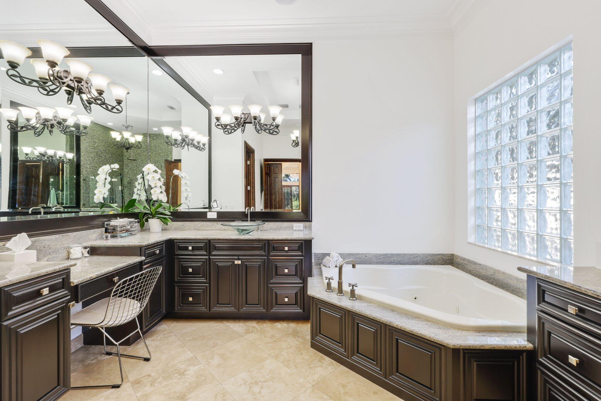 MLS #R11155500 image #43