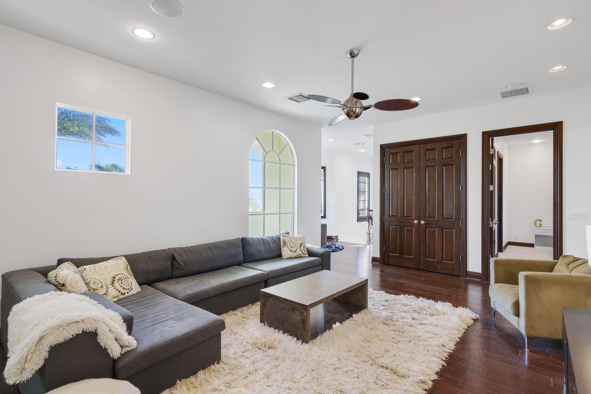 MLS #R11155500 image #57