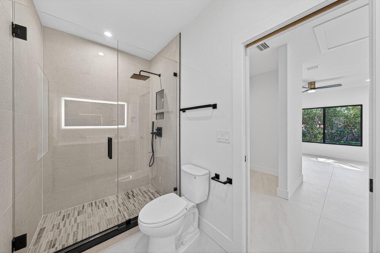 MLS #R11155575 image #24