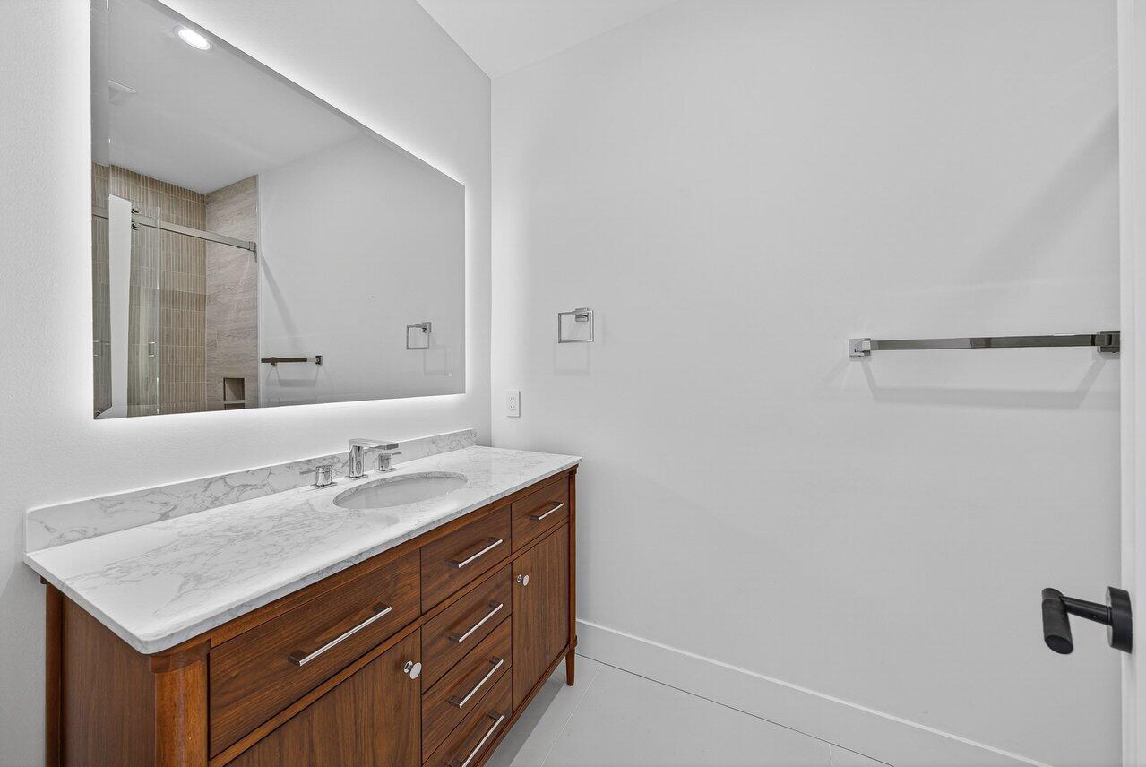 MLS #R11155575 image #26