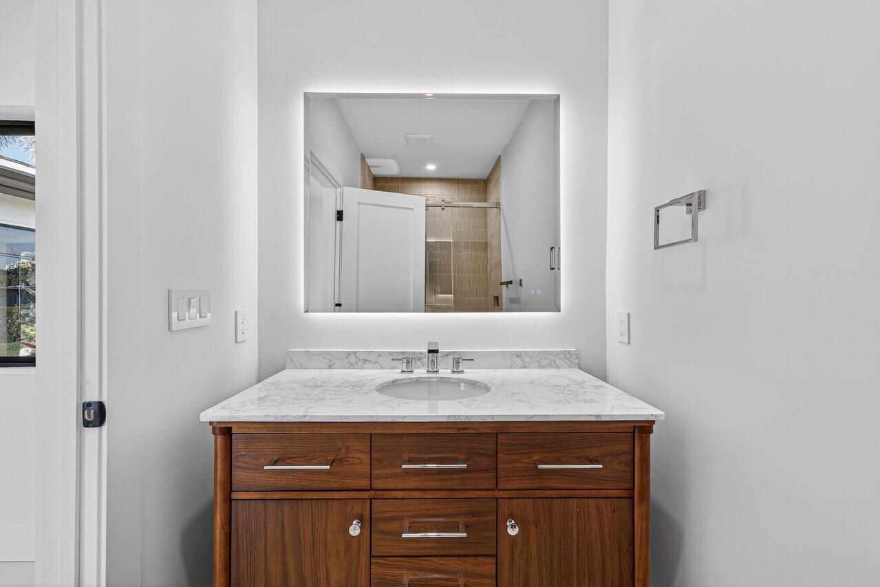 MLS #R11155575 image #27