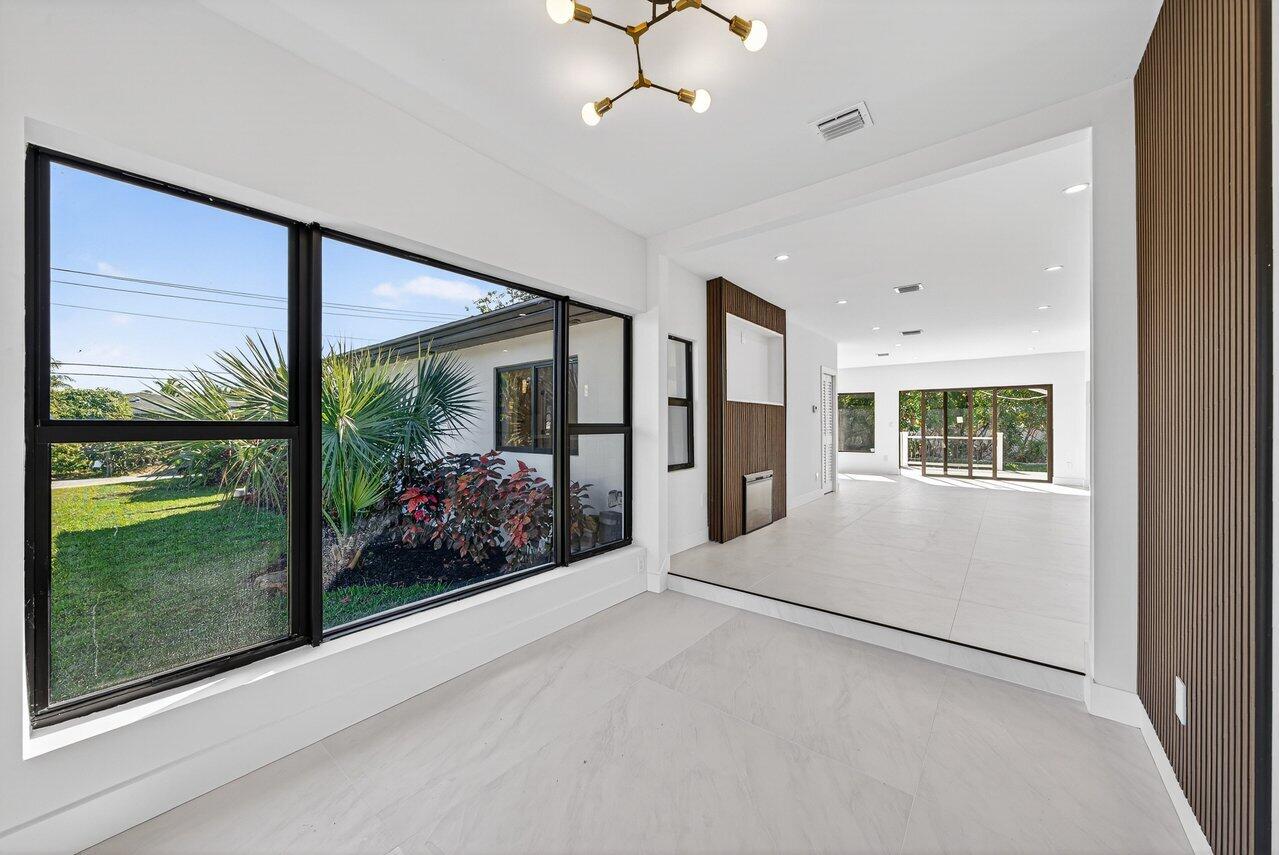 MLS #R11155575 image #7