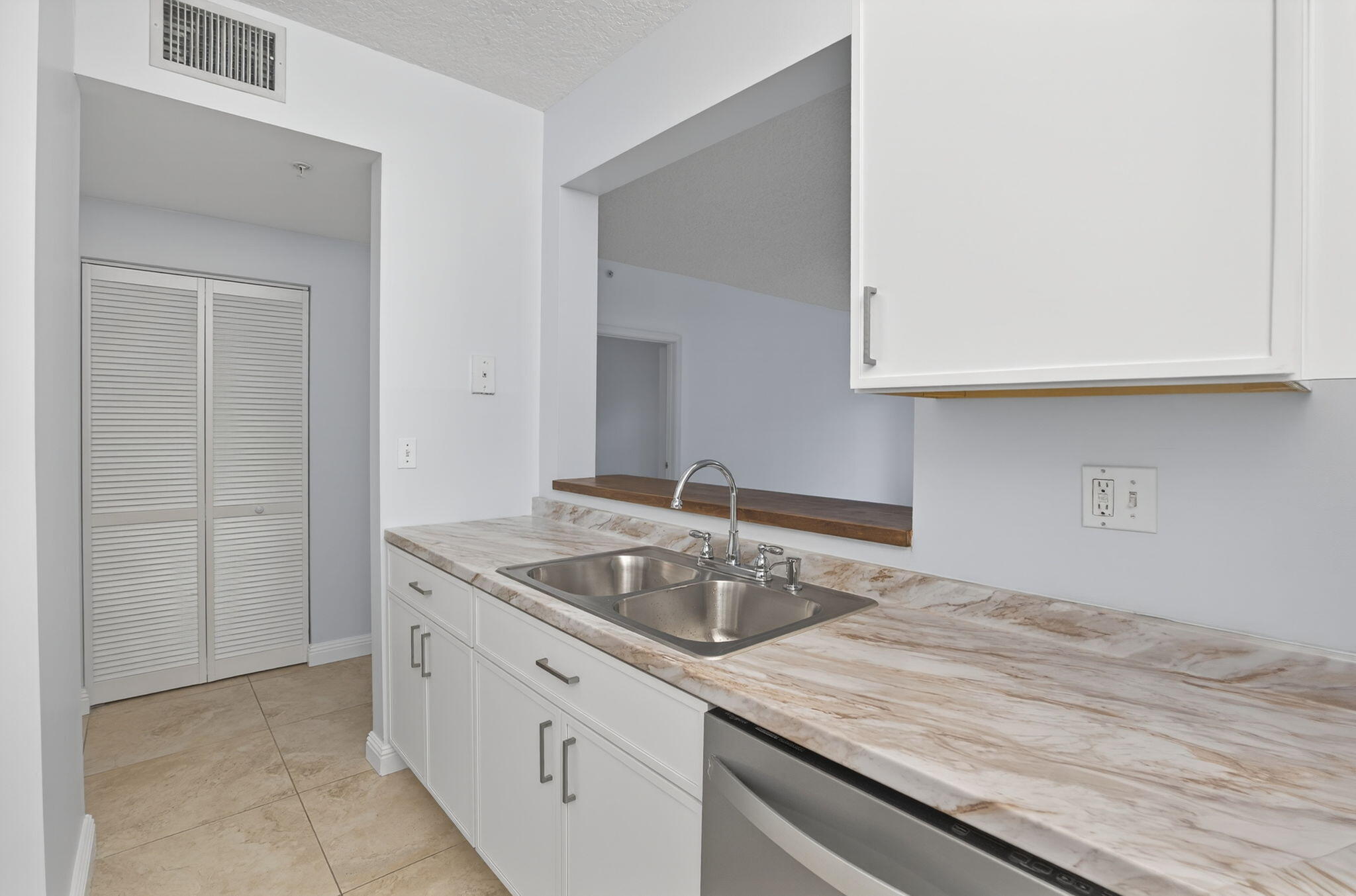 MLS #R11155867 image #11