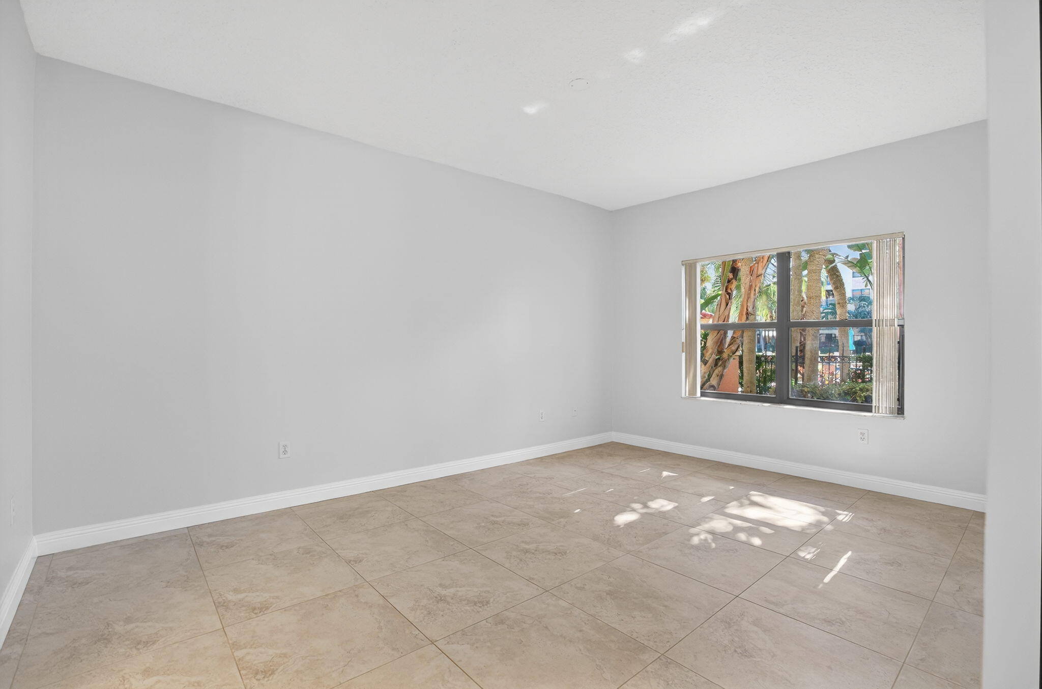 MLS #R11155867 image #20