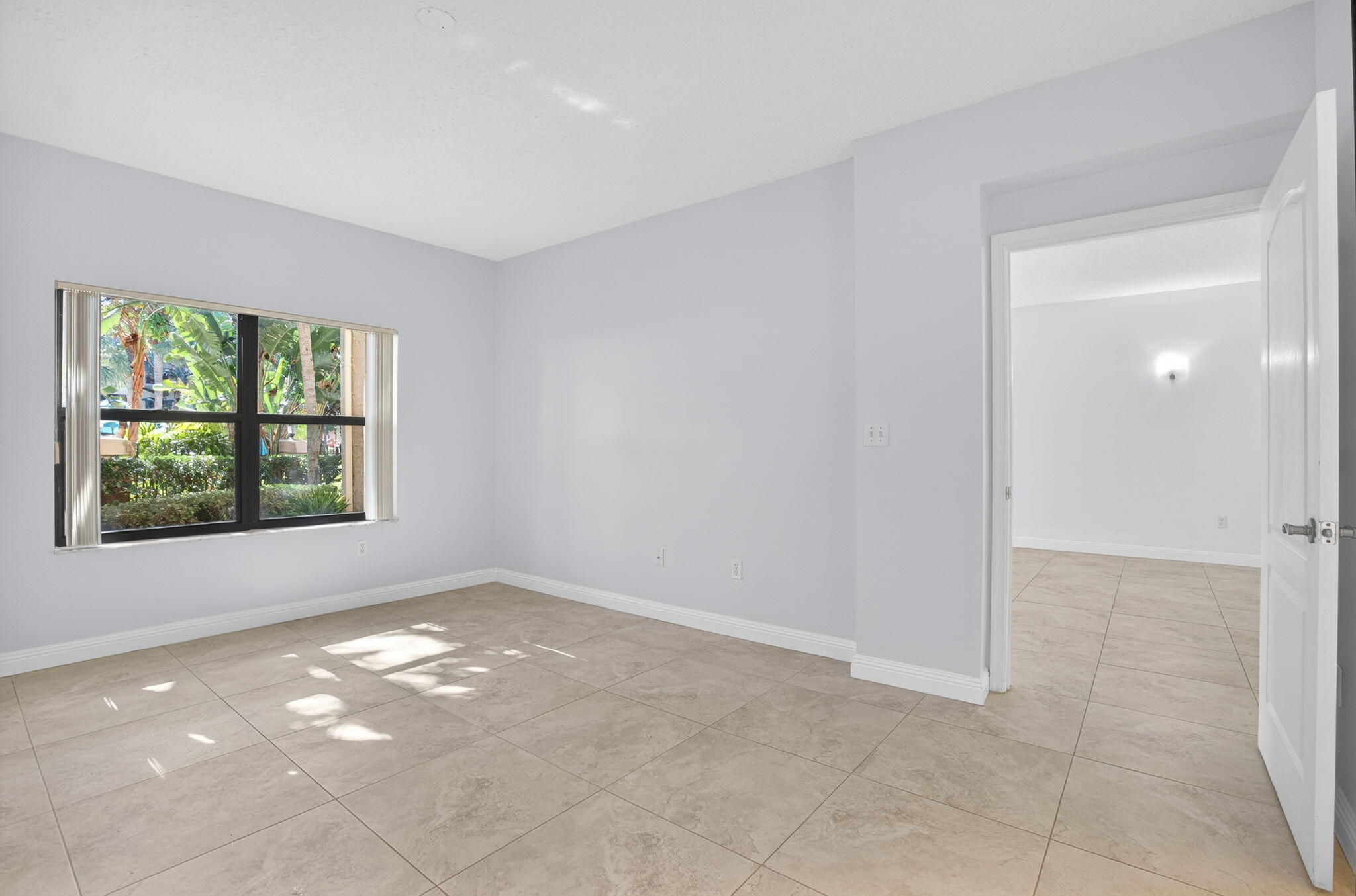 MLS #R11155867 image #23