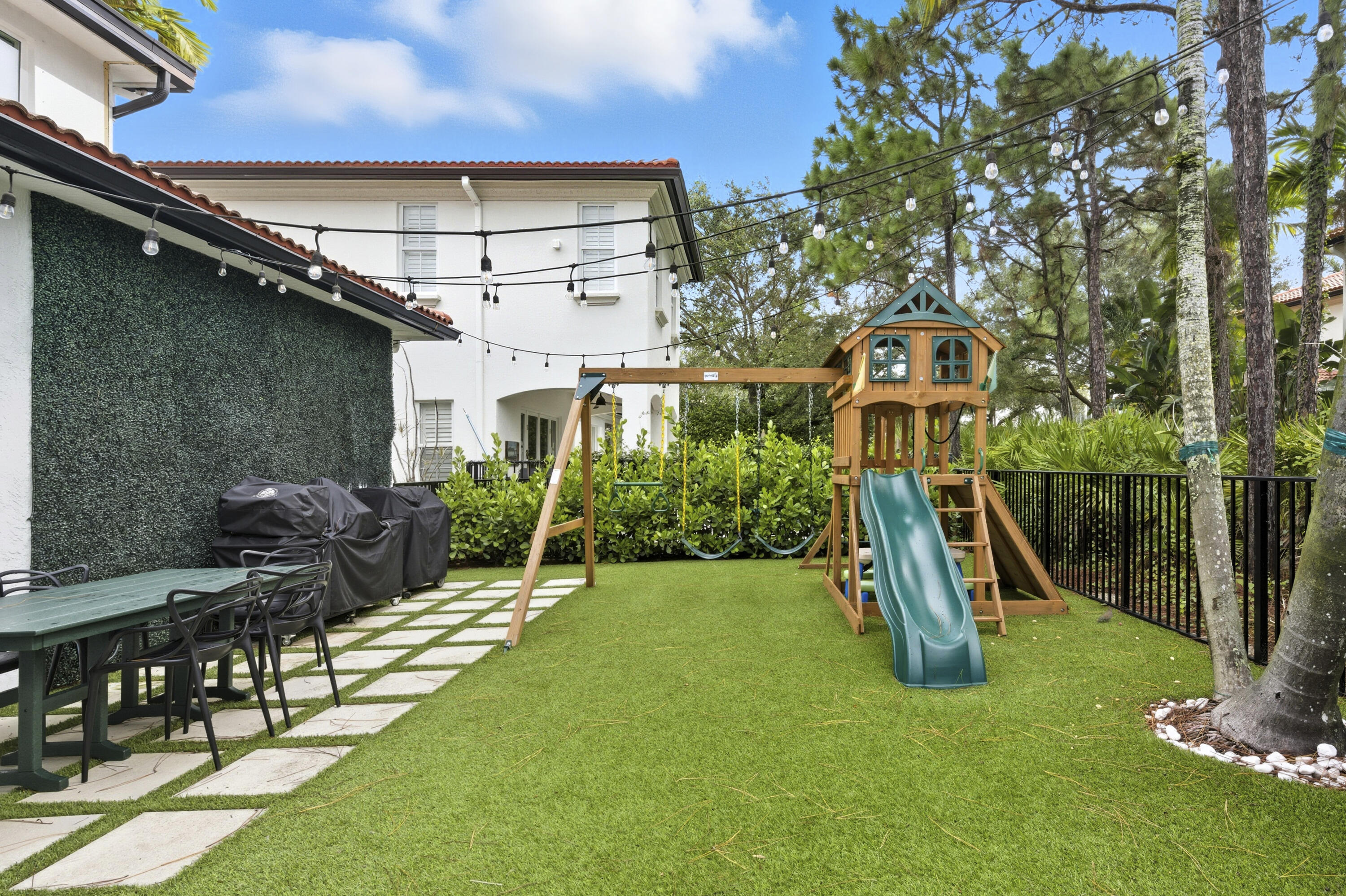 MLS #R11155974 image #32