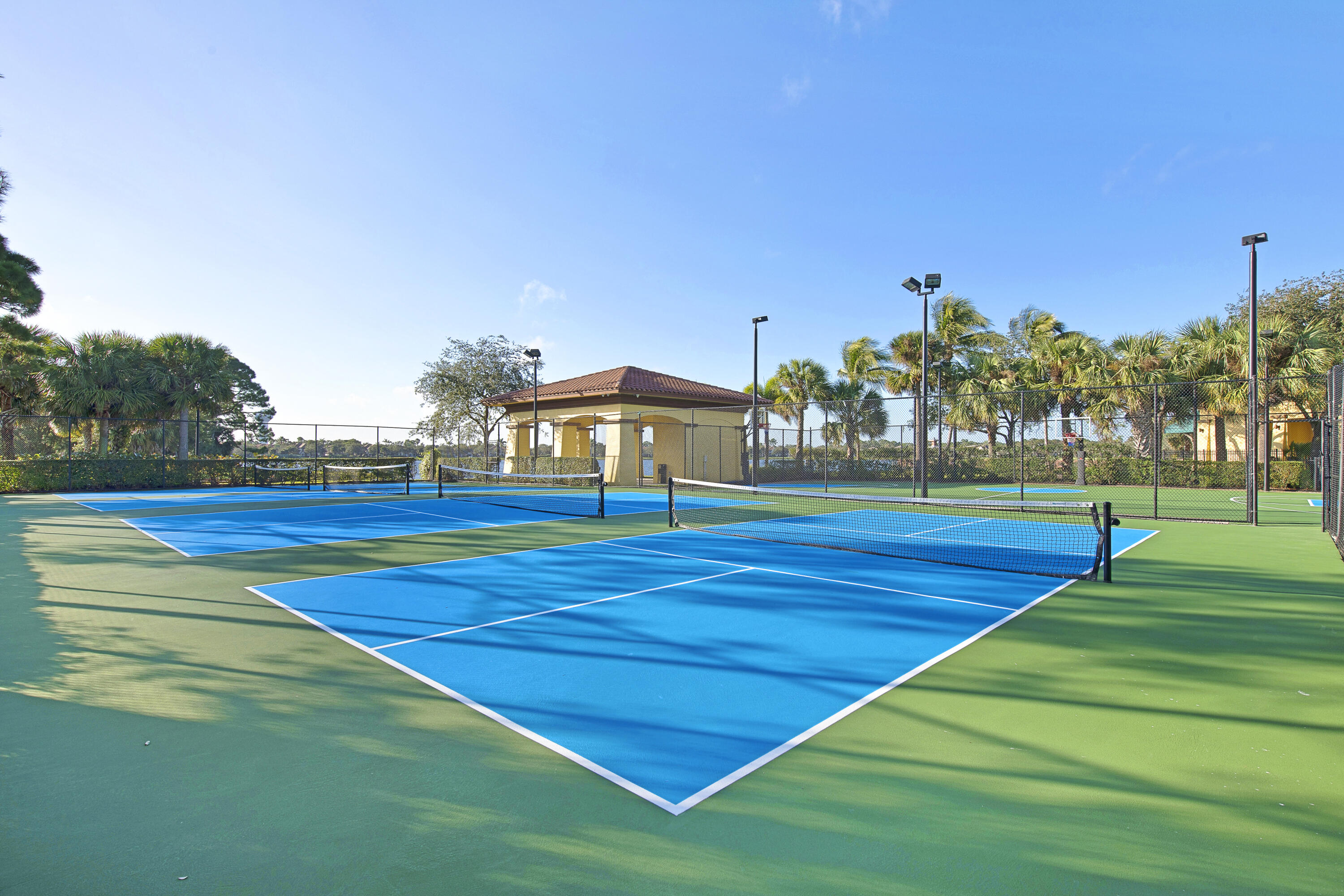 MLS #R11155974 image #42