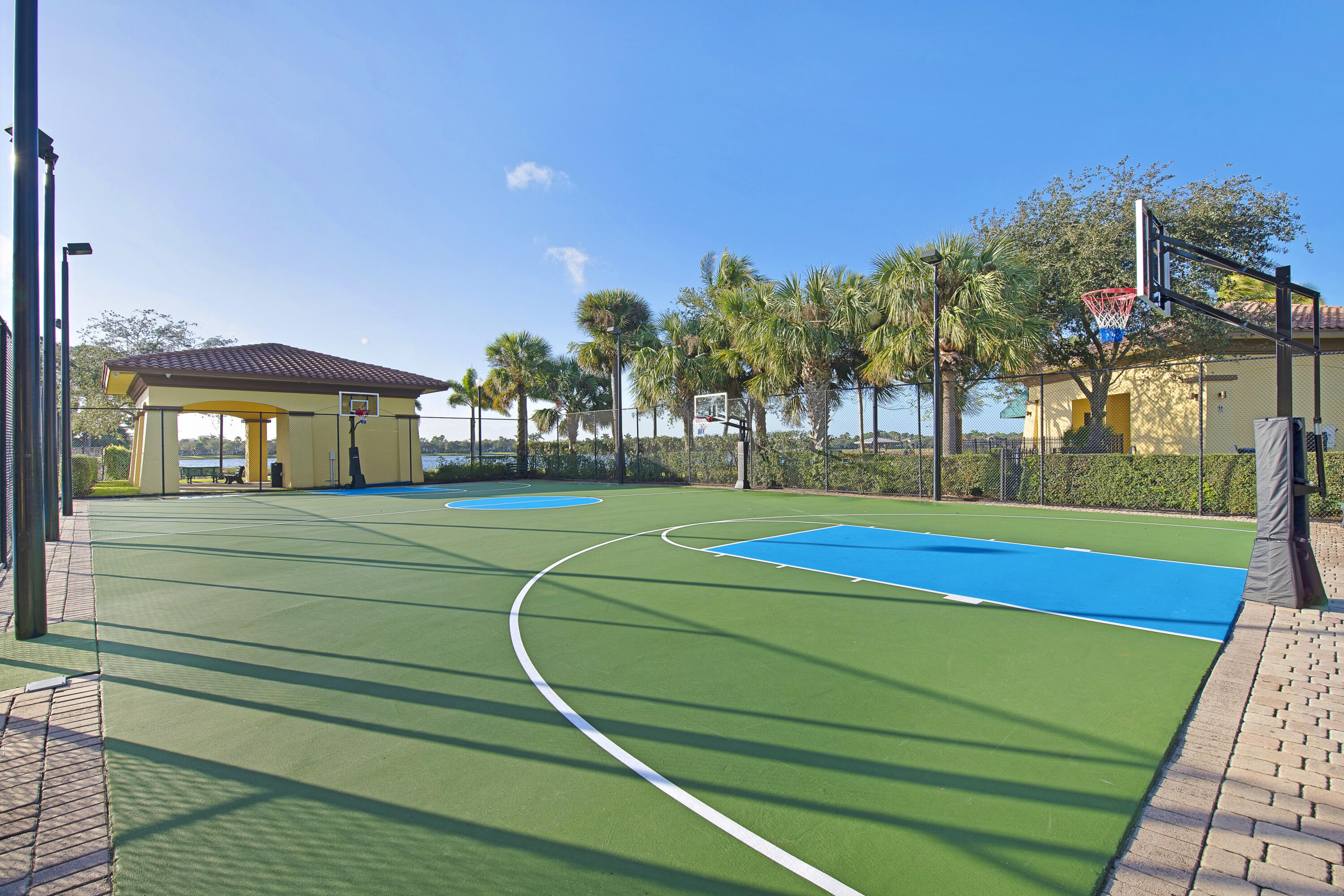 MLS #R11155974 image #43