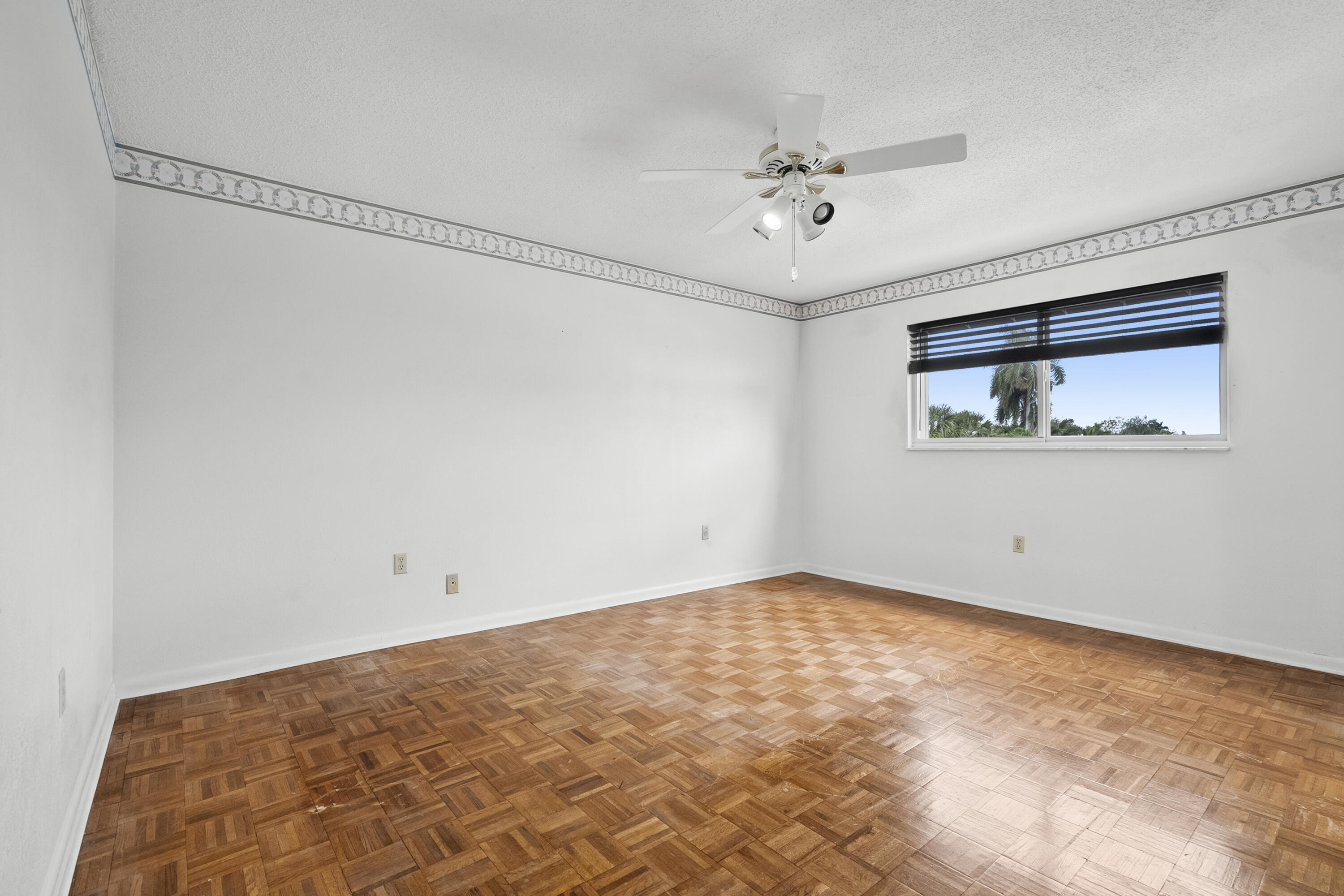 MLS #R11156298 image #19