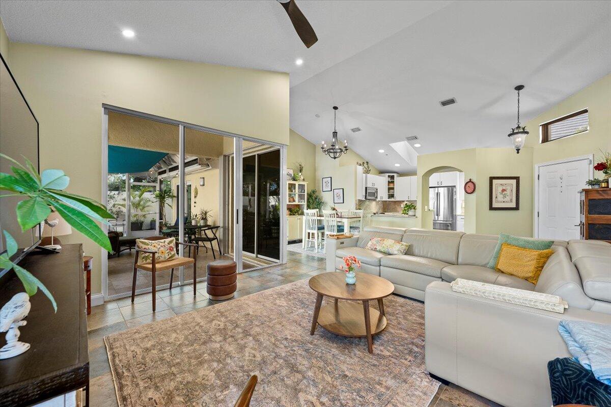 MLS #R11156374 image #8