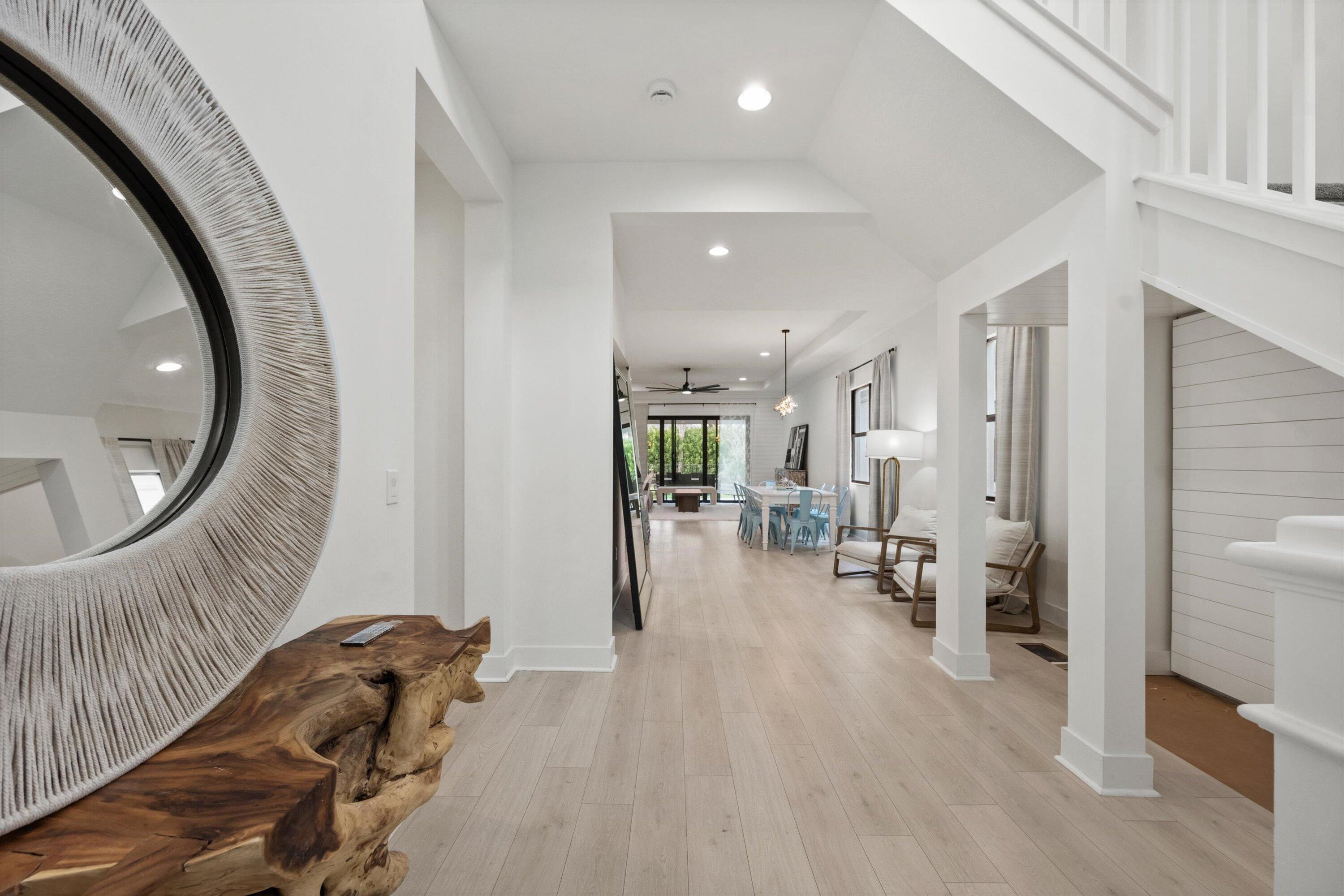 MLS #R11156486 image #2