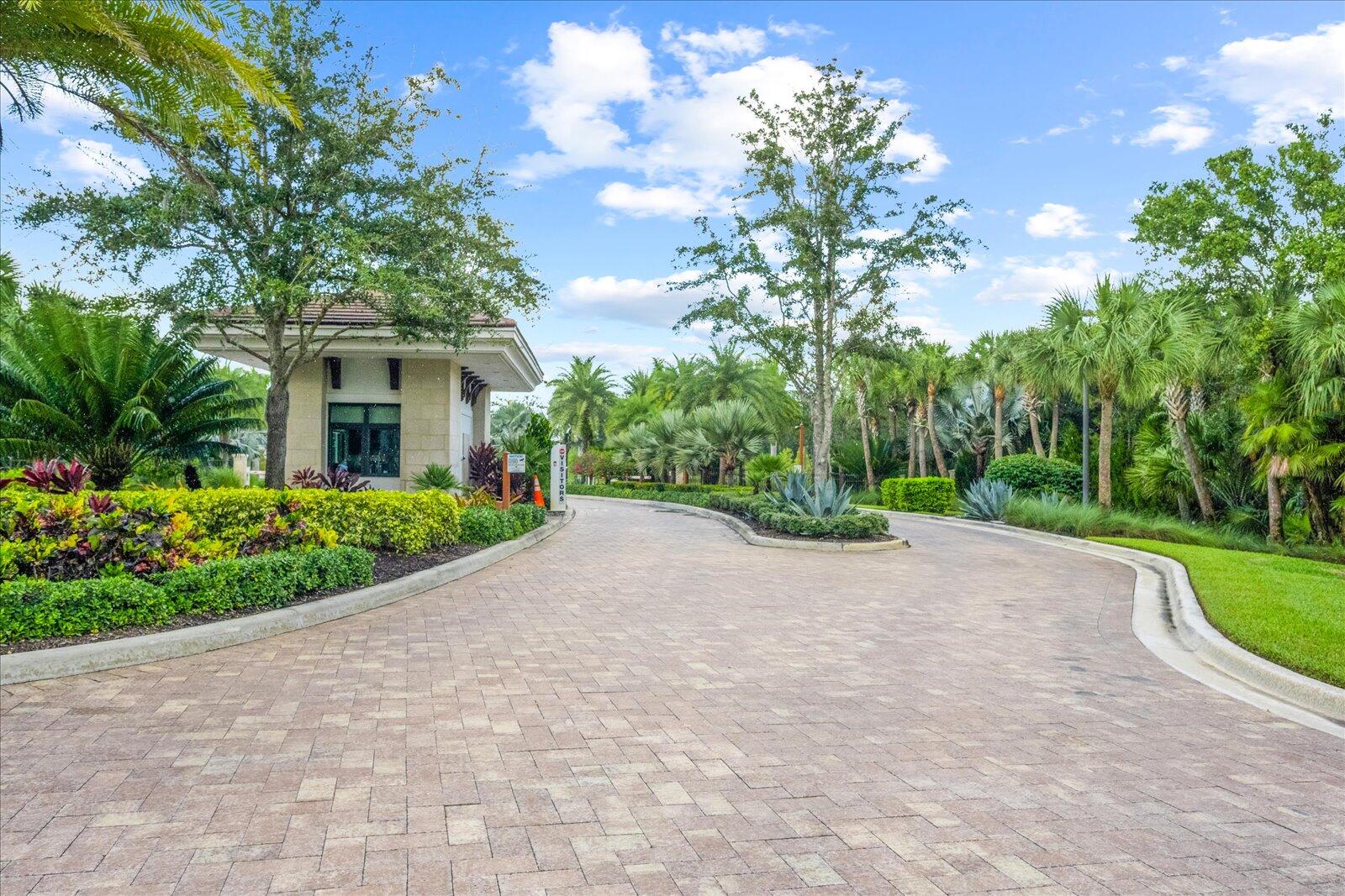 MLS #R11156486 image #30