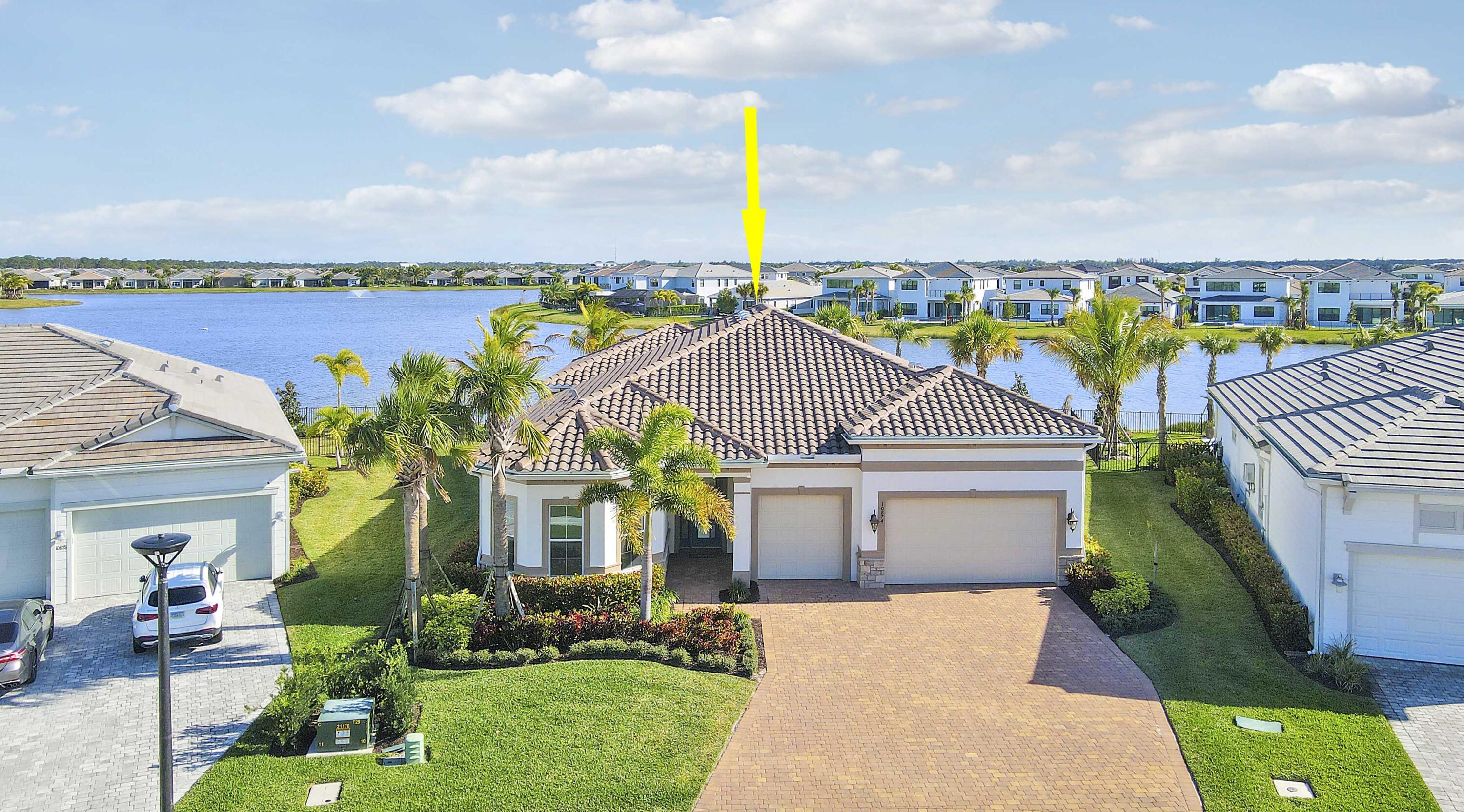 MLS #R11156489 image #1