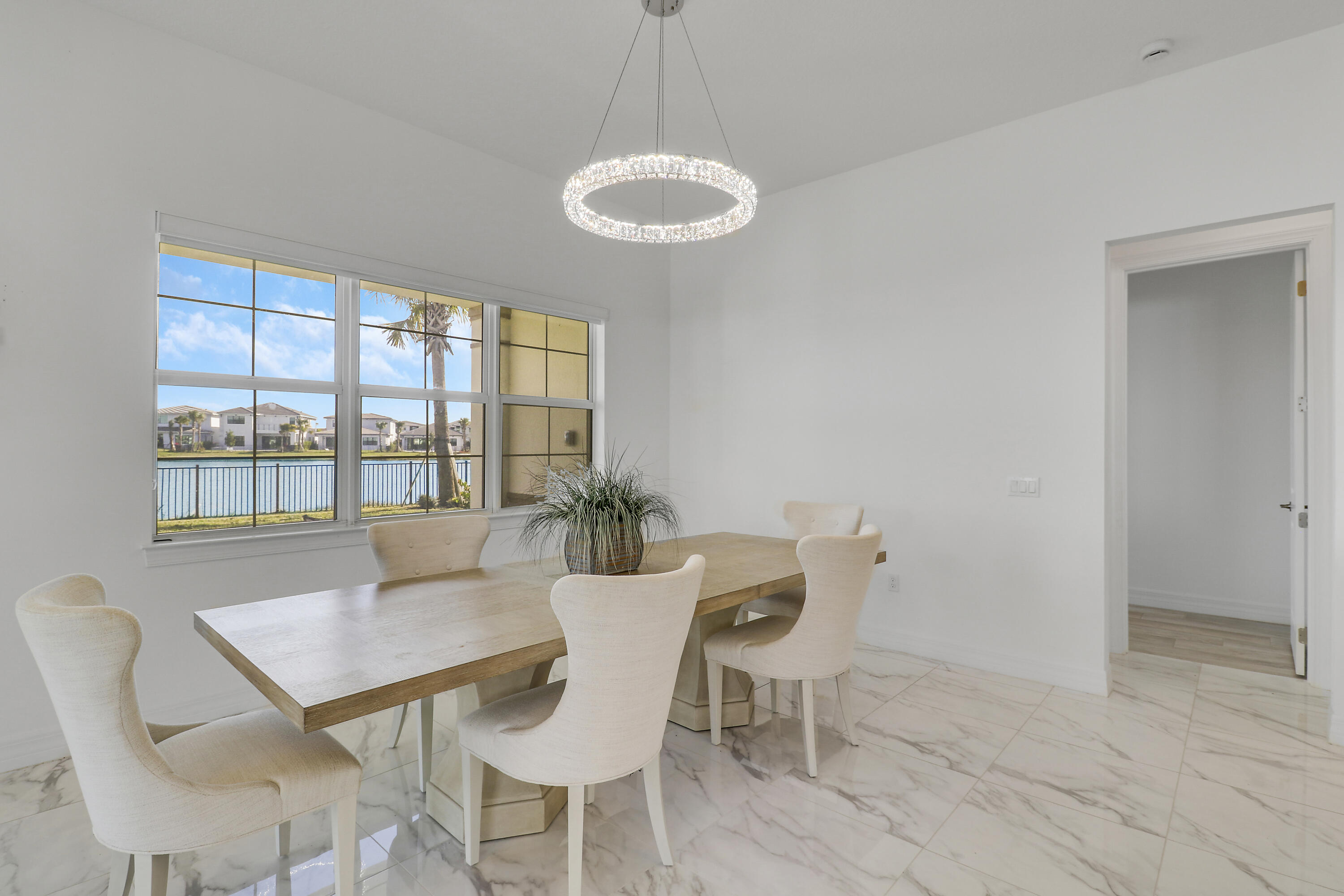 MLS #R11156489 image #18