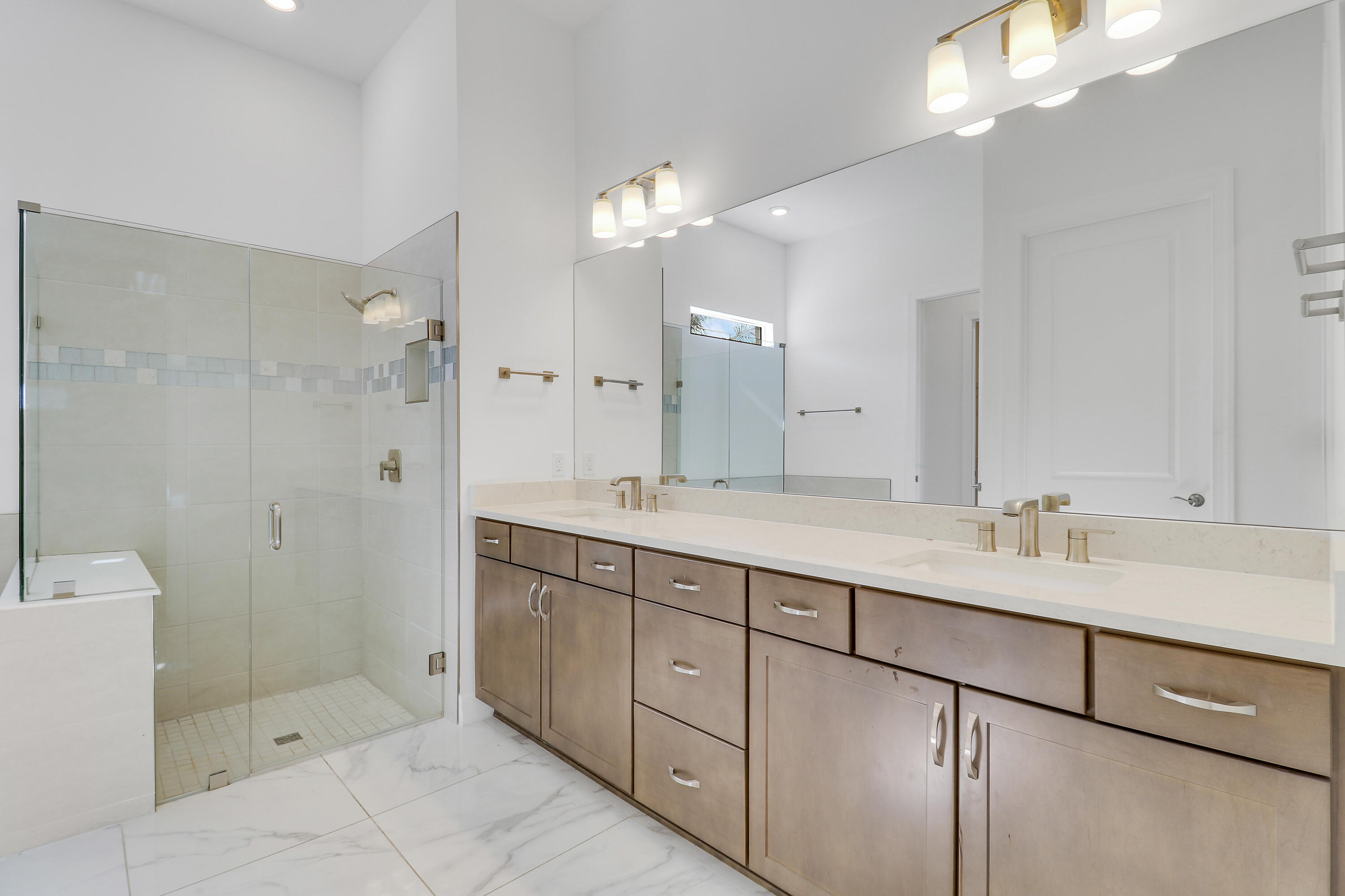 MLS #R11156489 image #20