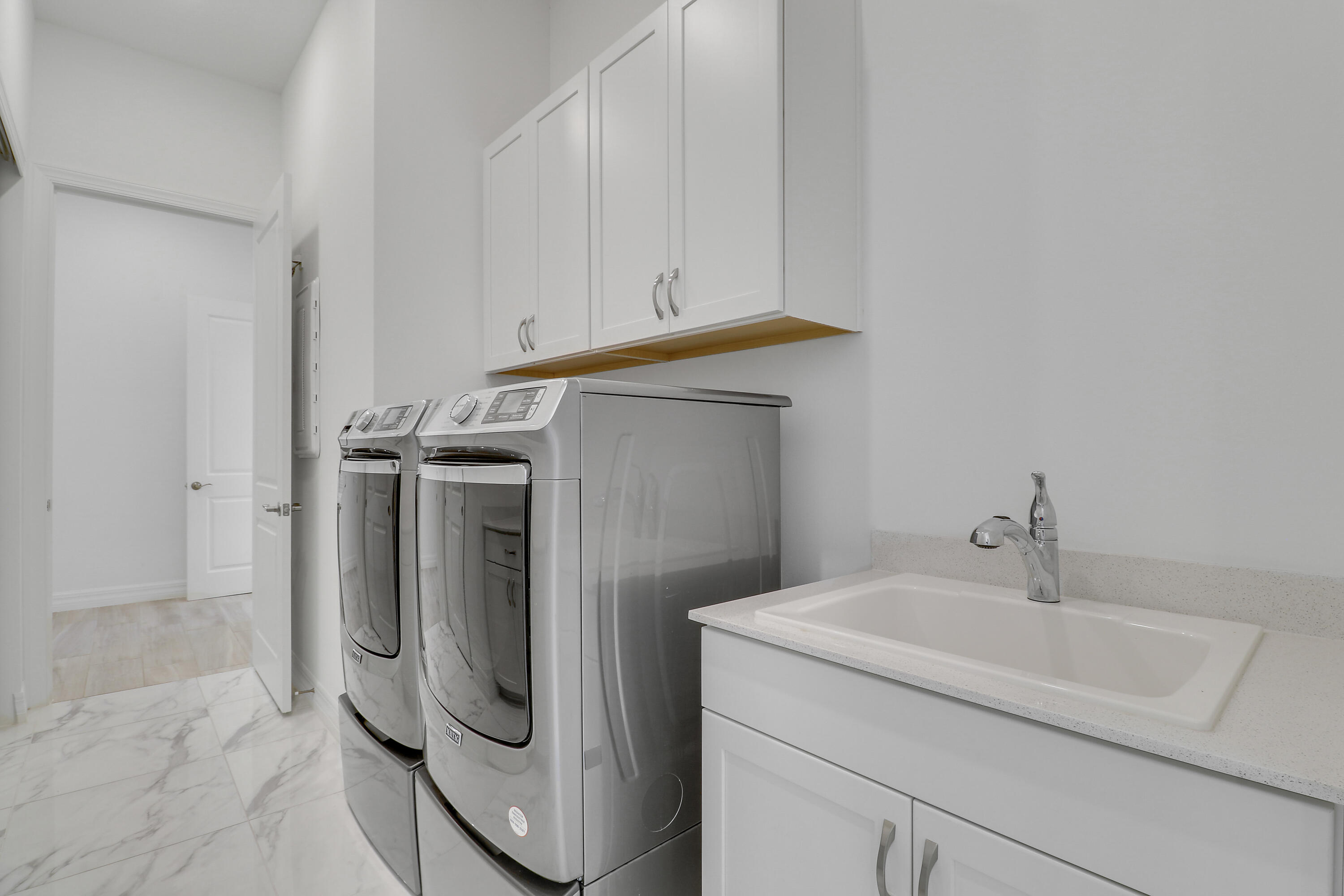 MLS #R11156489 image #30