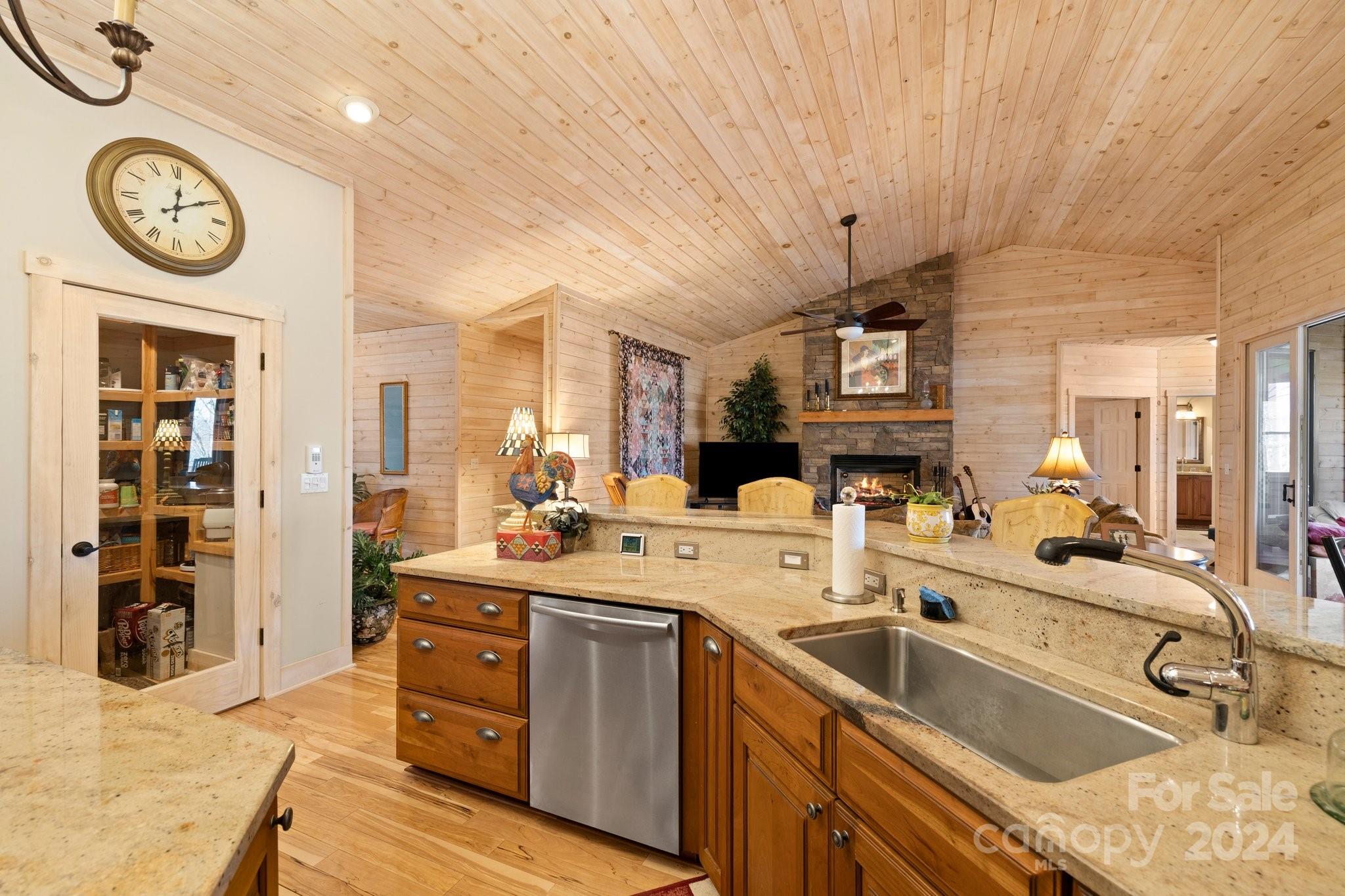 MLS #CAR4116505 image #11