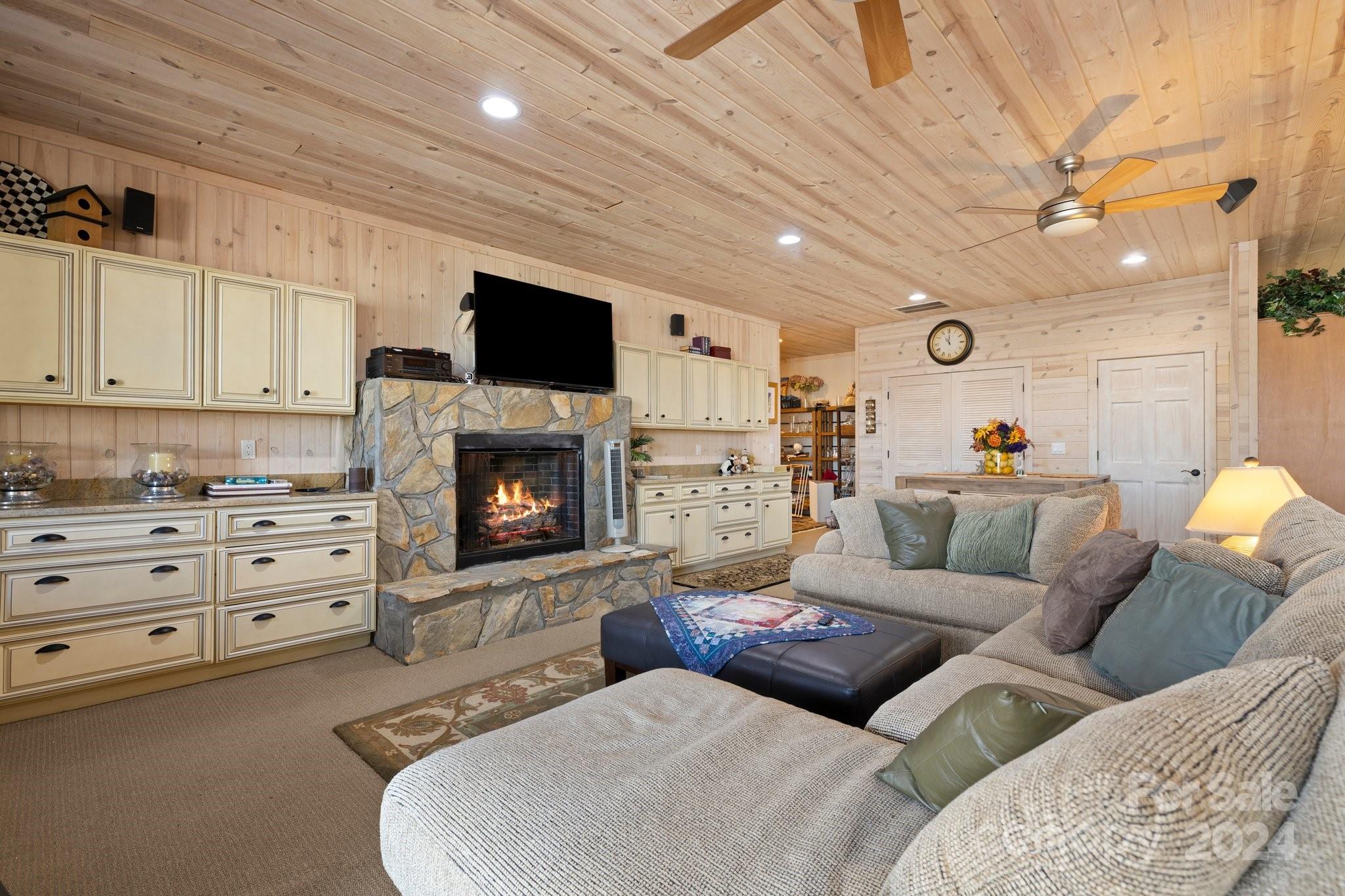 MLS #CAR4116505 image #36