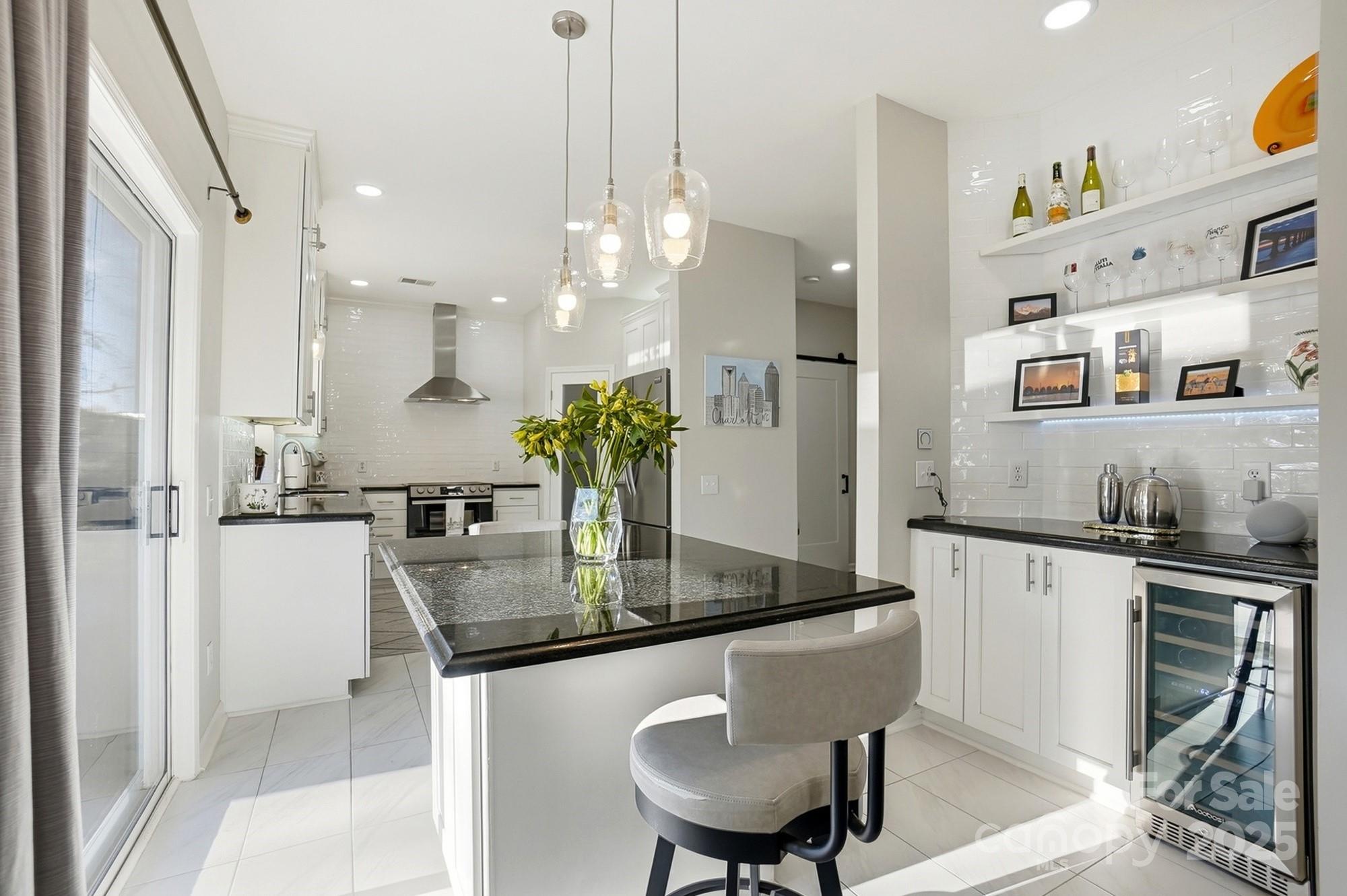 MLS #CAR4318502 image #0