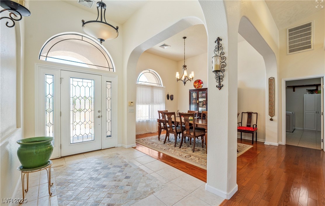 MLS #2718282 image #2