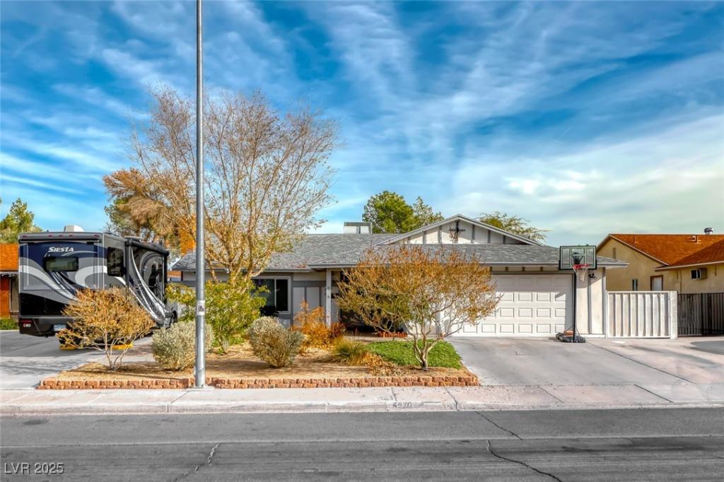 MLS #2743609 image #0