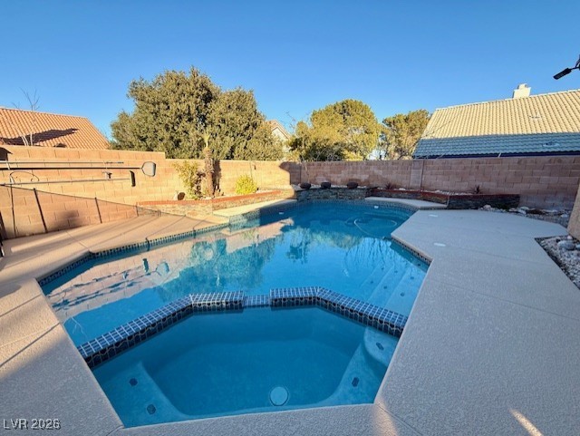 MLS #2747107 image #0