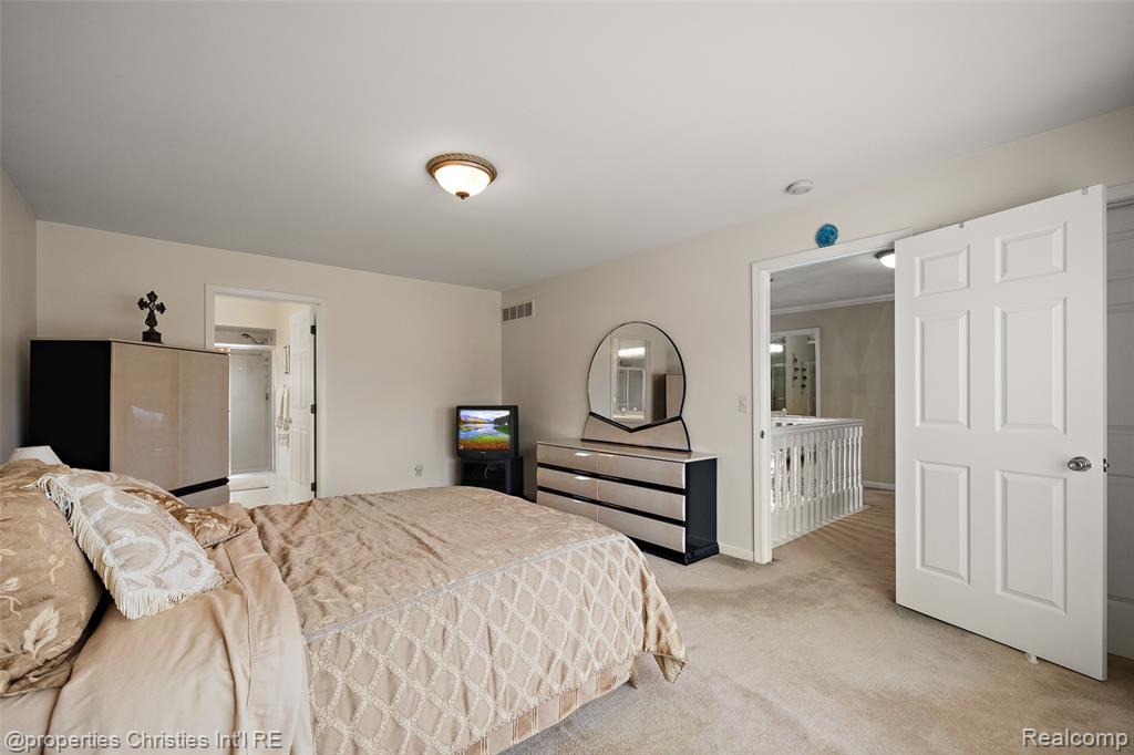 MLS #20261014988 img 44