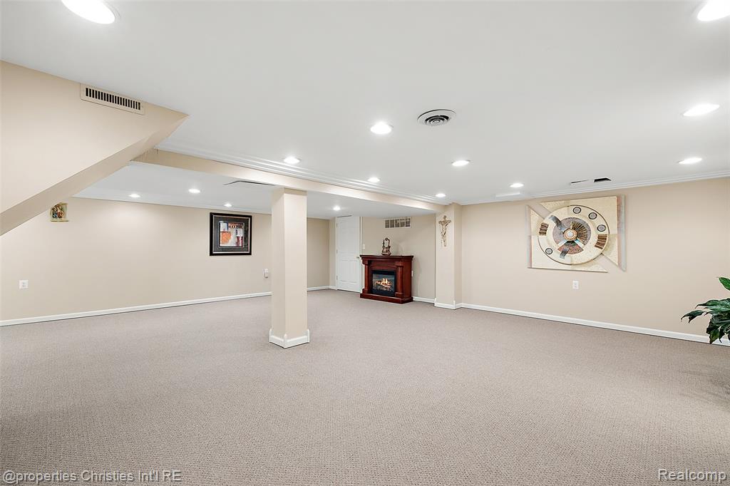 MLS #20261014988 img 61